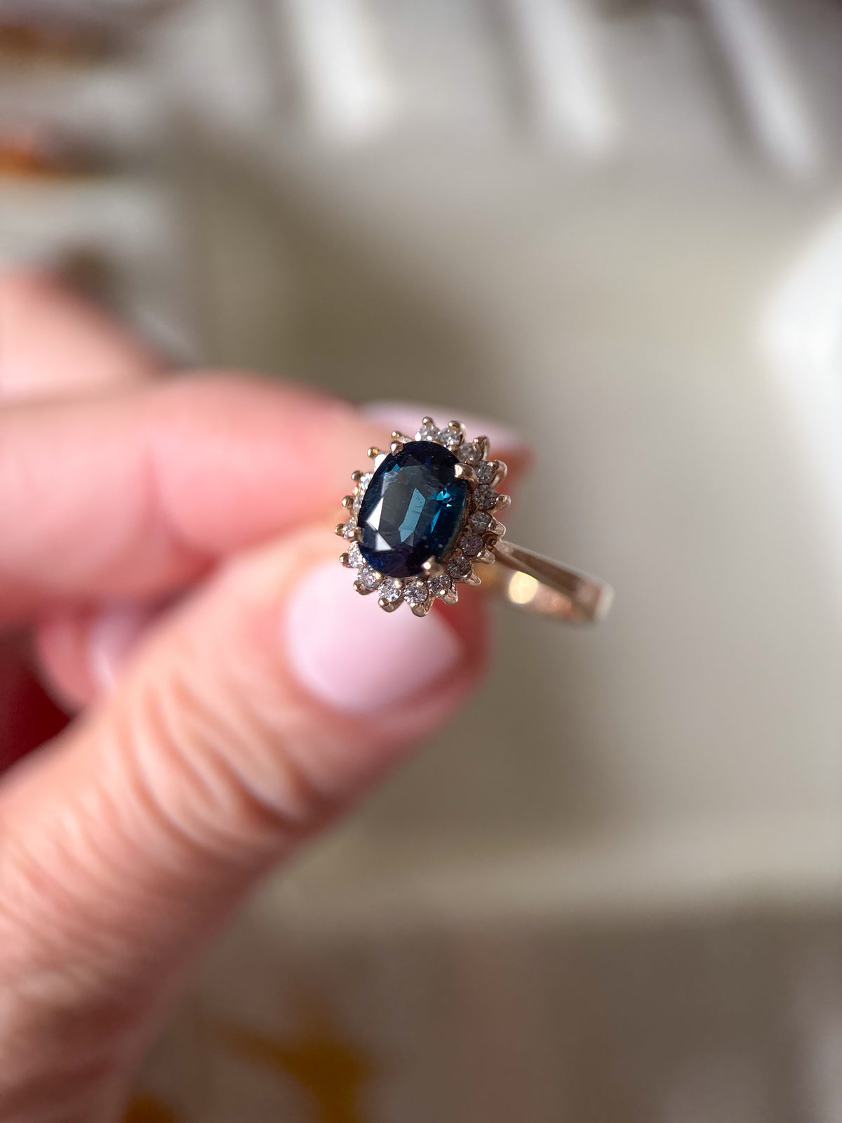 Vintage Oval Natural Sapphire and Diamond 14k Yellow Gold Ring