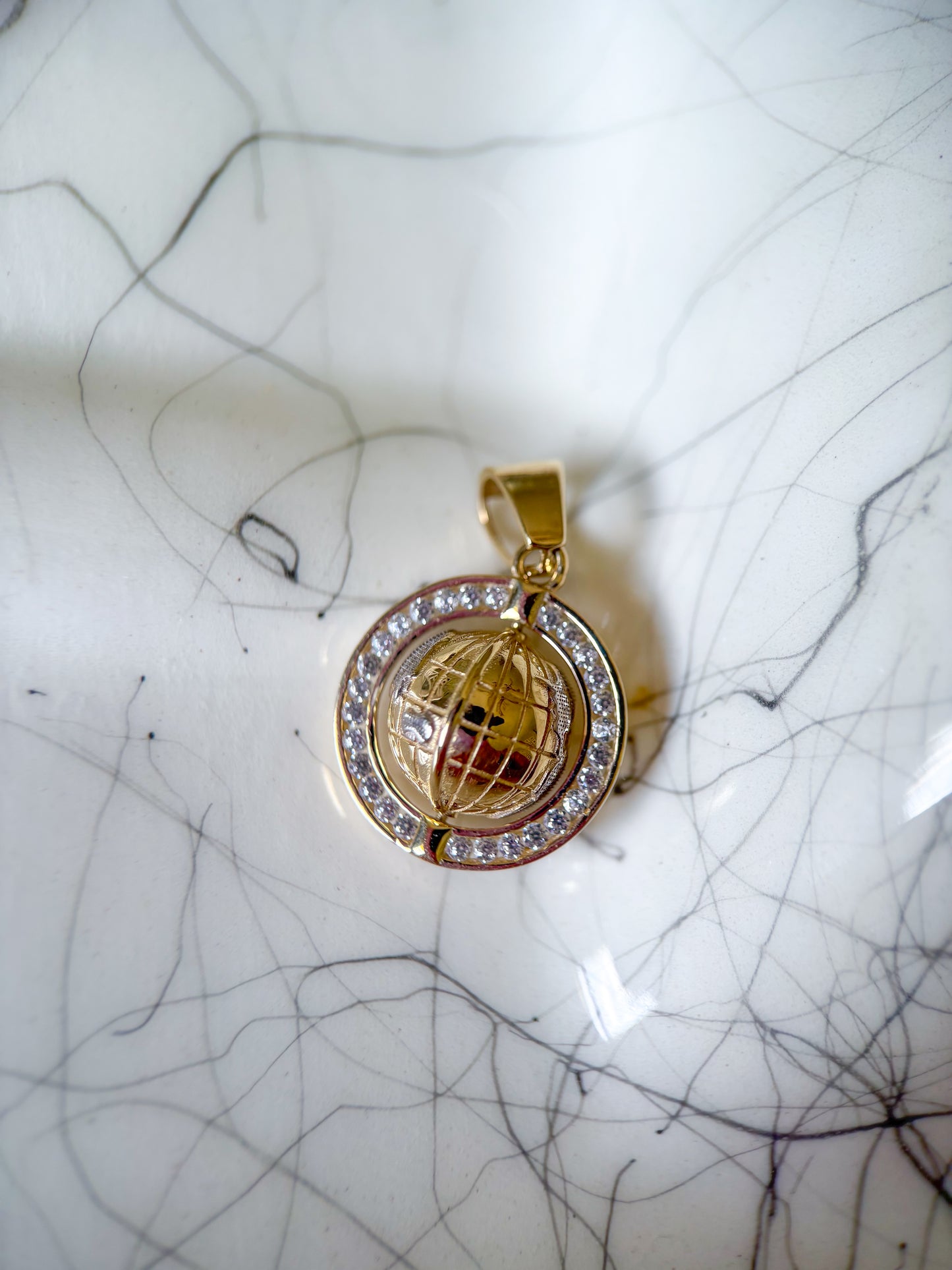 Vintage Globe 10k Yellow Gold Charm