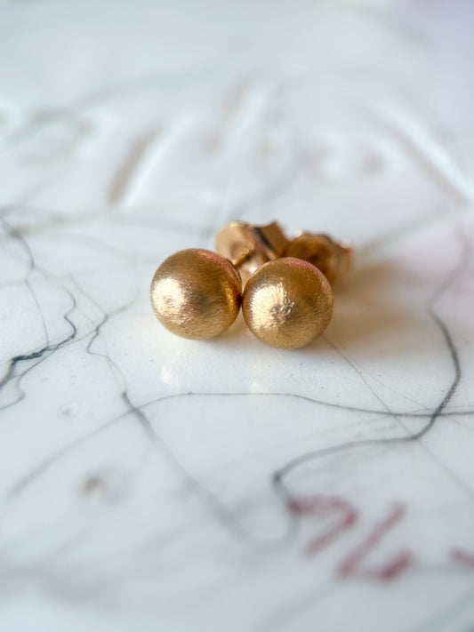 Vintage Matte Ball 14k Yellow Gold Stud Earrings