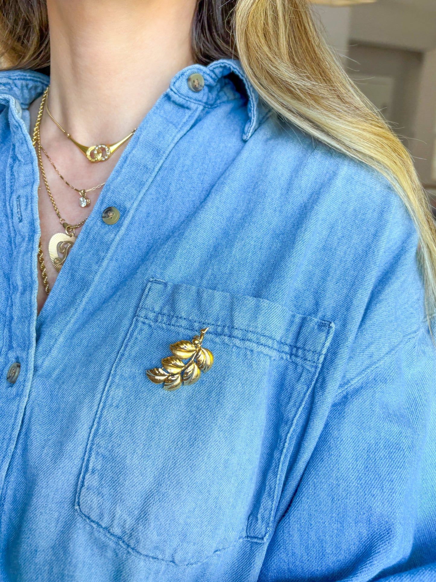 Vintage 14k Yellow Gold Leaf Brooch