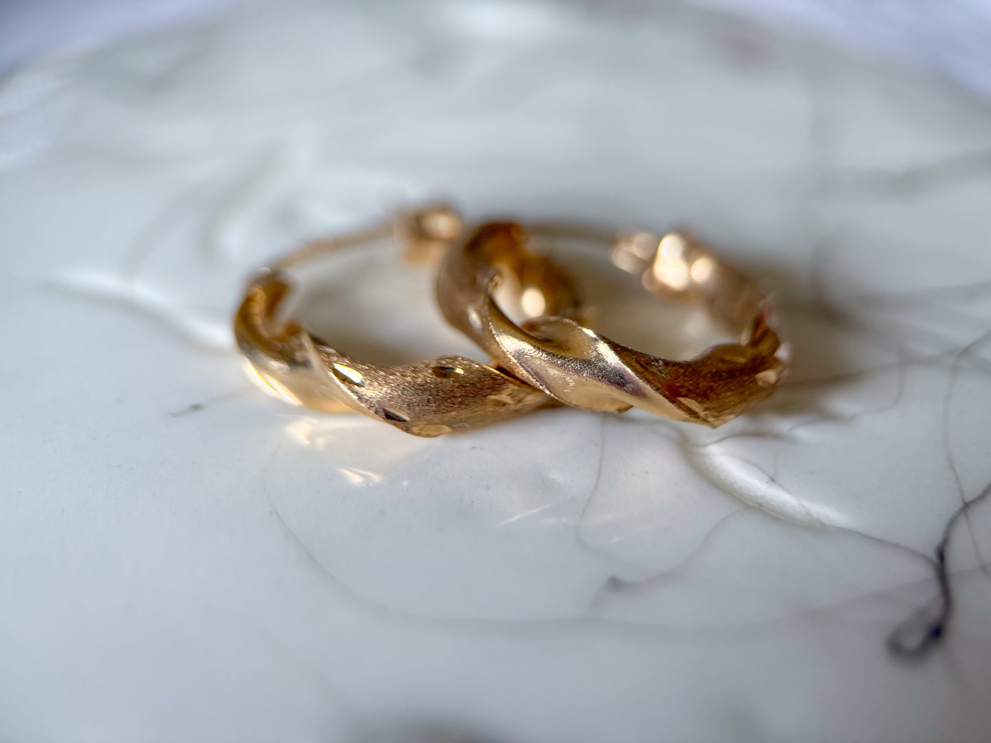 Vintage Twist 10k Yellow Gold Hoop Earrings