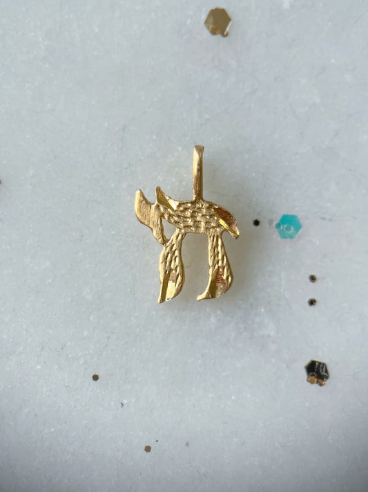 Vintage Small Chai 14k Yellow Gold Charm