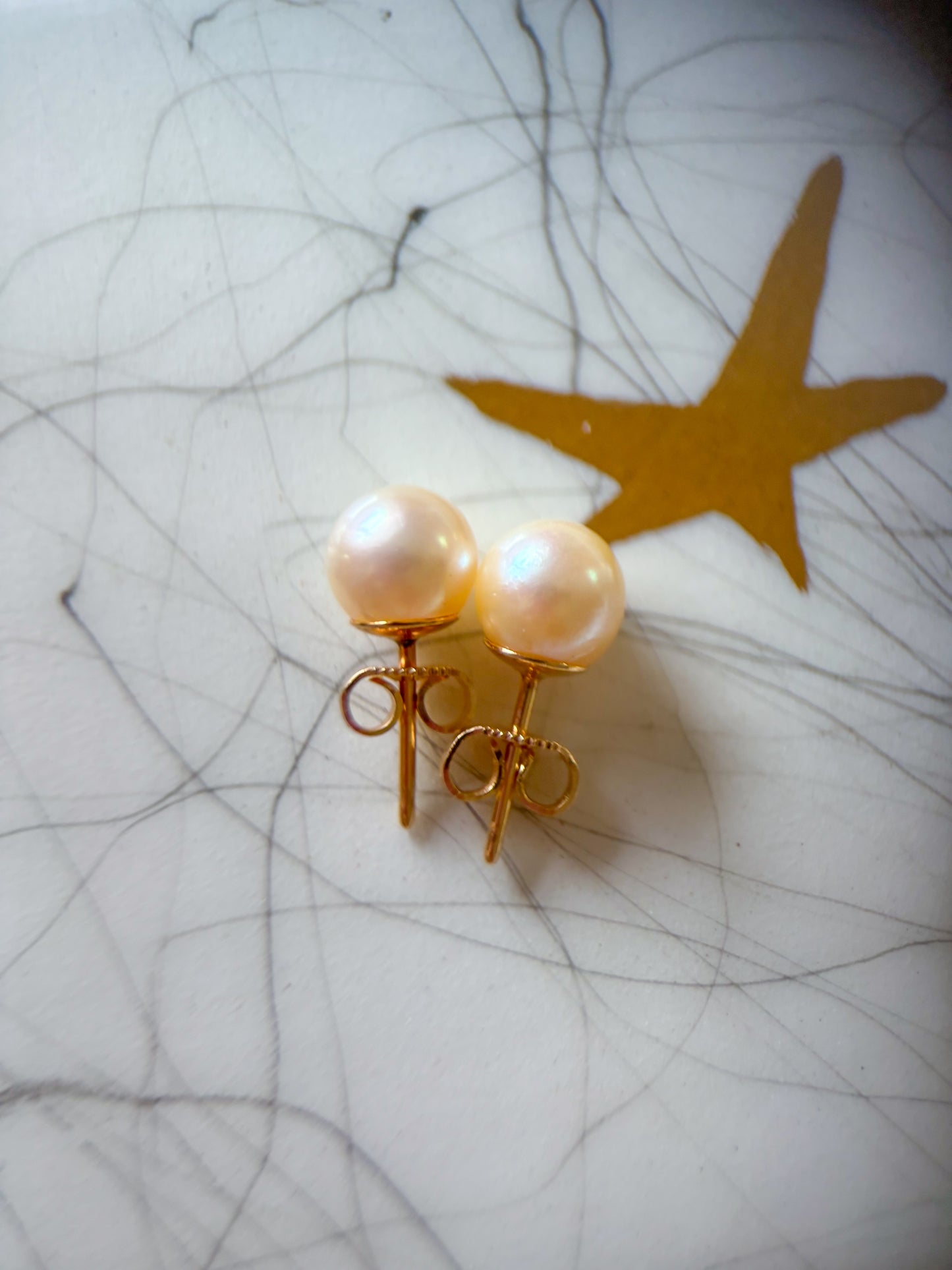 Vintage Pearl Stud 14k Yellow Gold Earrings