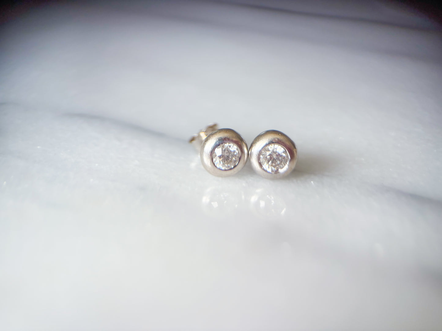Vintage Natural Diamond 14k White Gold Donut Stud Earrings