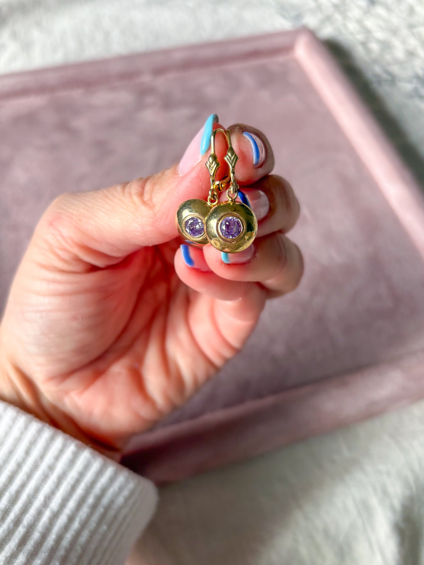 Vintage Natural Round Amethyst 14k Yellow Gold Drop Earrings