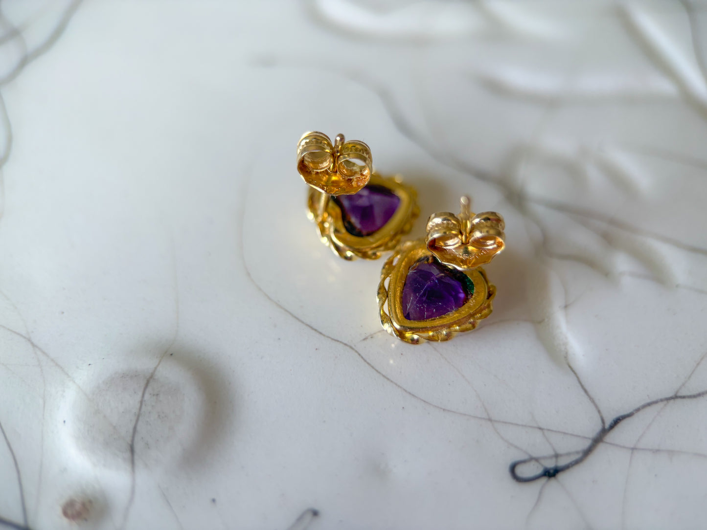 Vintage Natural Heart Amethyst 14k Yellow Gold Earrings