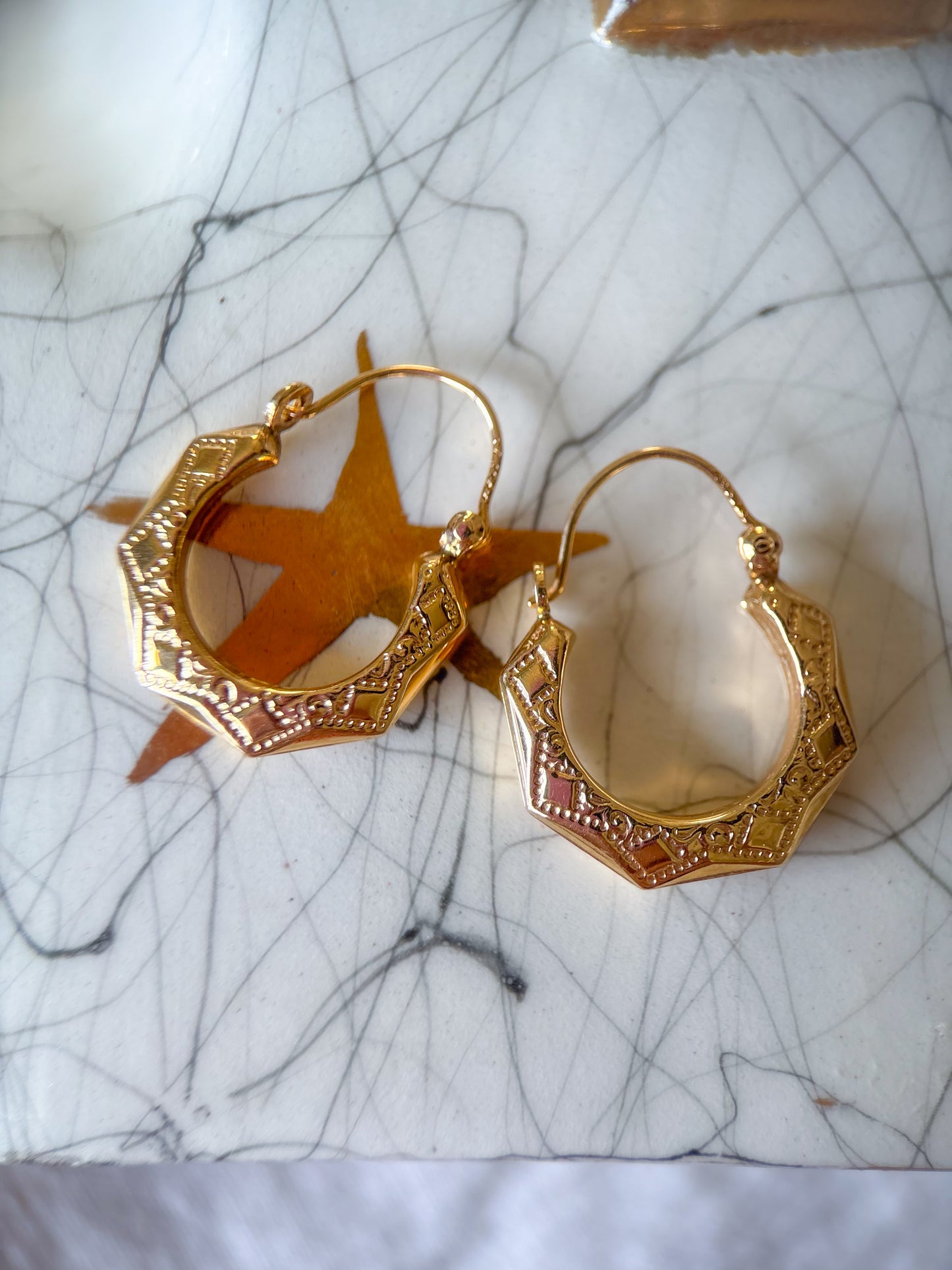 Vintage Faceted 14k Yellow Gold Hoop Earrings