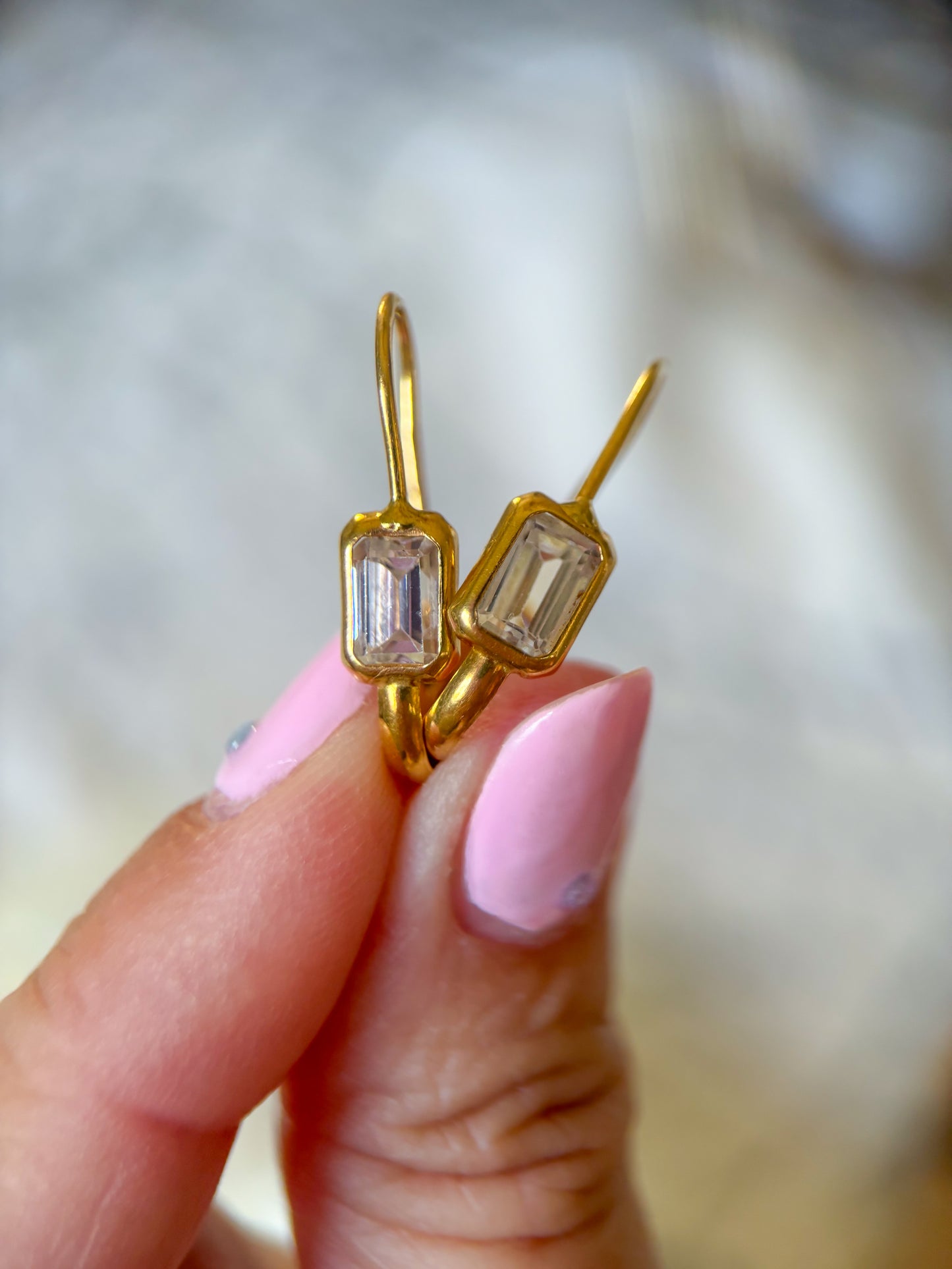 Vintage 18k Yellow Gold Earrings with CZ