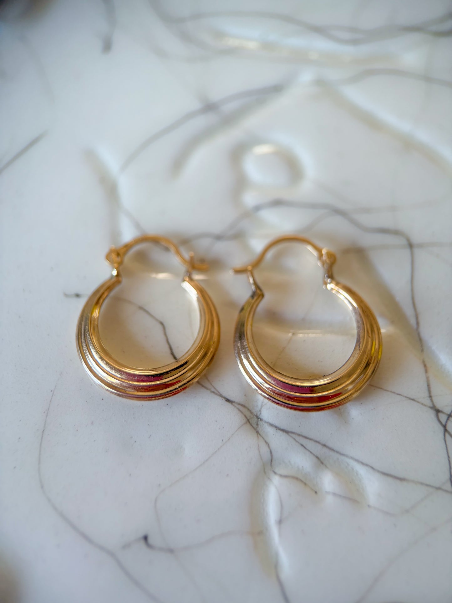 Vintage Layered 10k Yellow Gold Small Hoop Earrings