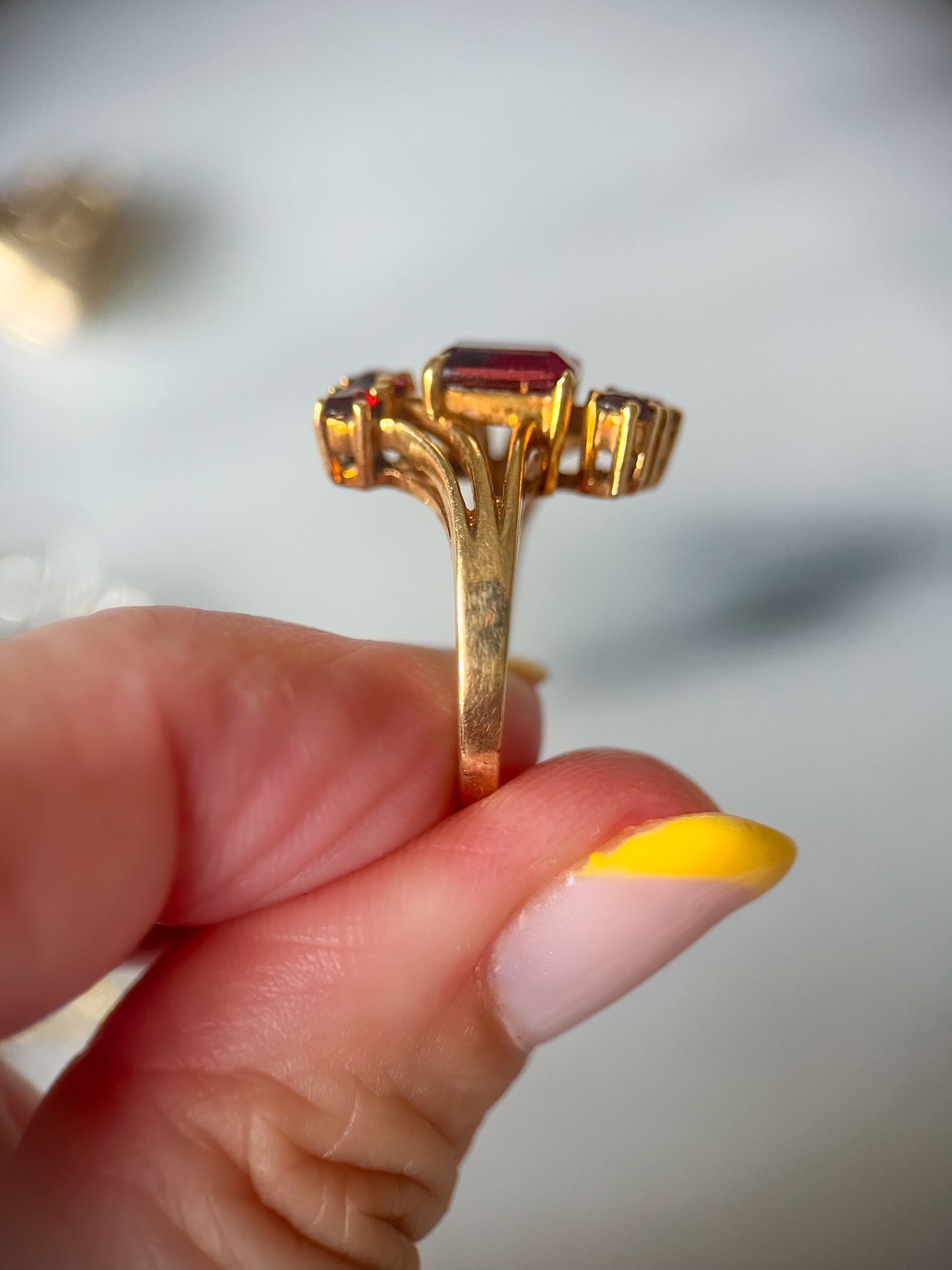 Vintage Garnet 14k Yellow Gold Ring
