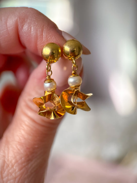 Vintage Pearl Dangle Stud 14k Yellow Gold Earrings