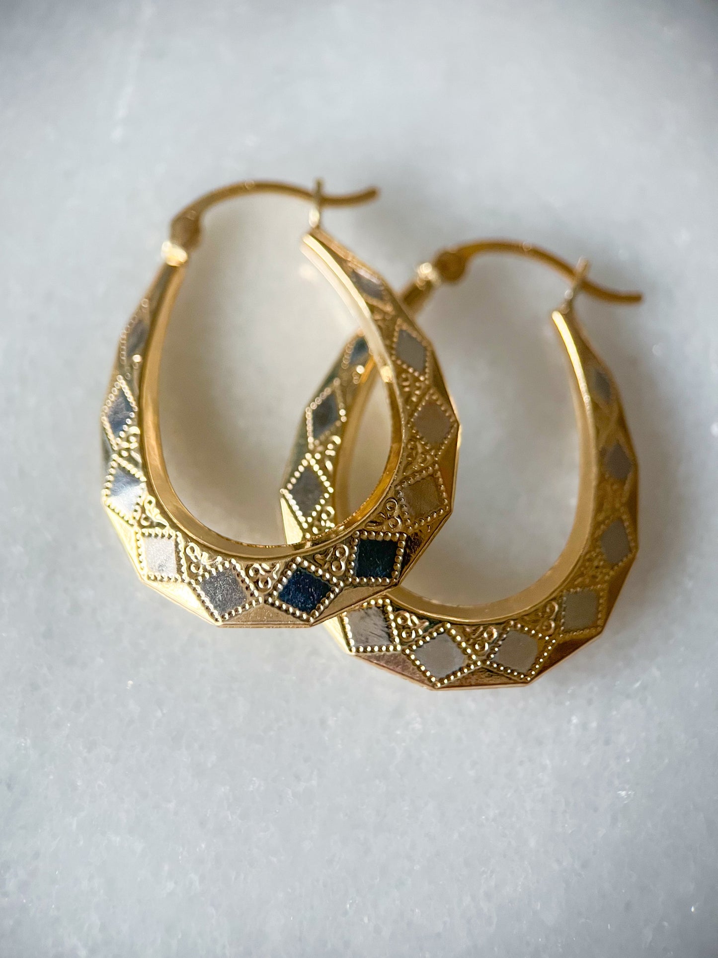 Vintage Oval Geometric 10k Yellow Gold Hoop Earrings