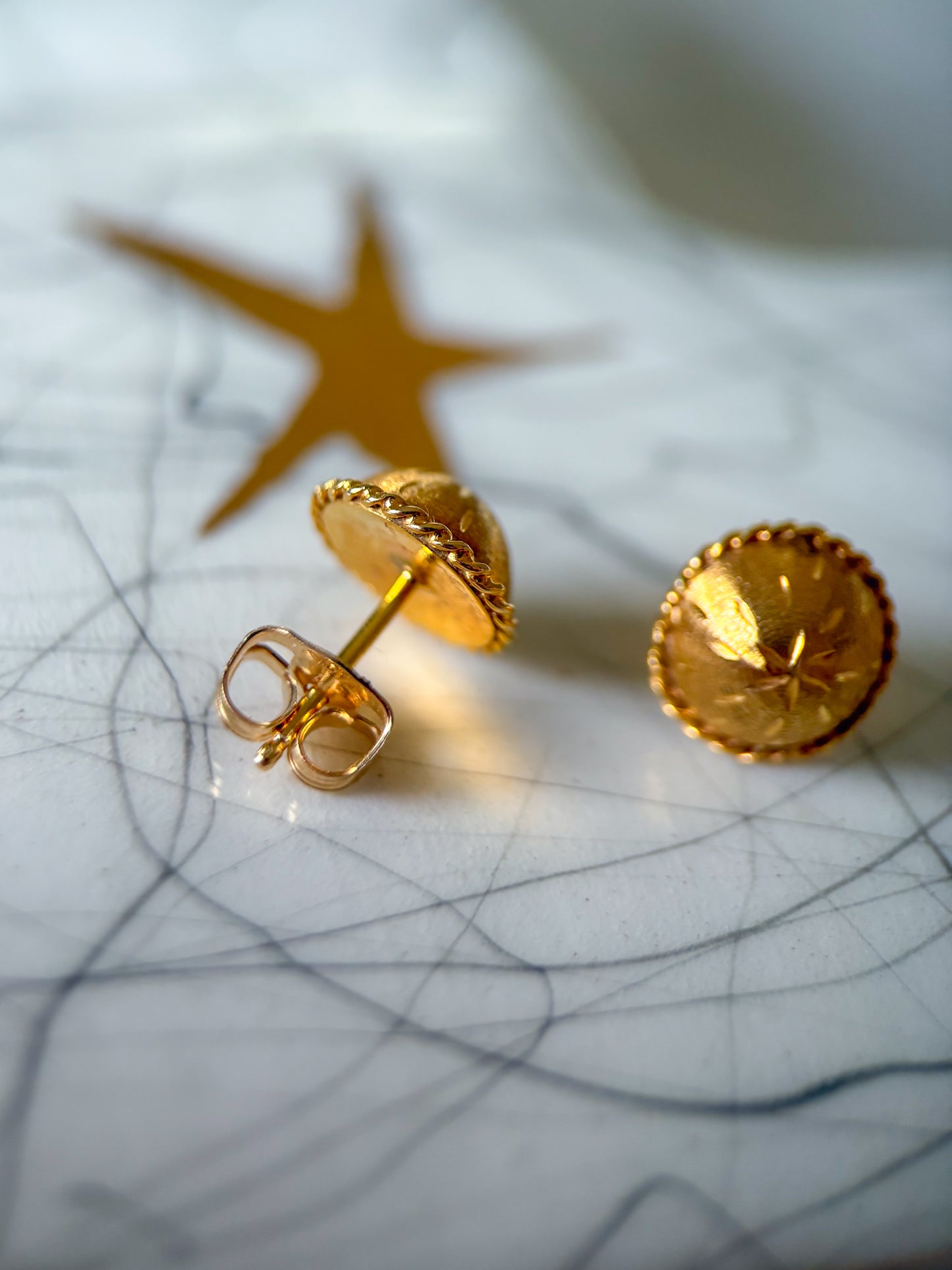 Vintage Dome 14k Yellow Gold Stud Earrings
