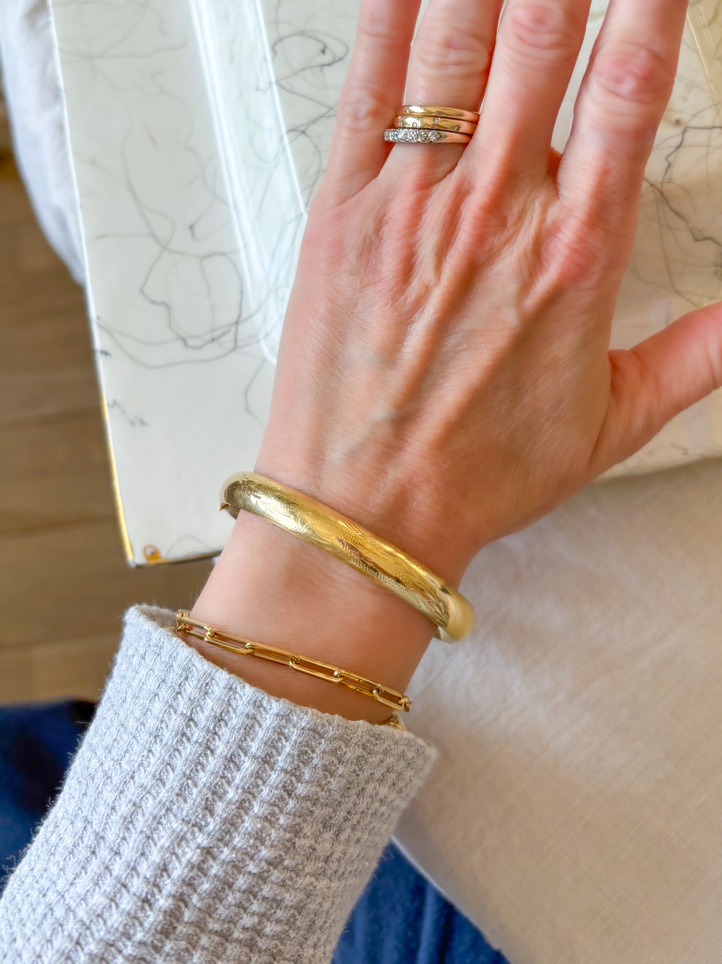 Vintage Chunky 14k Yellow Gold Hinged Bangle