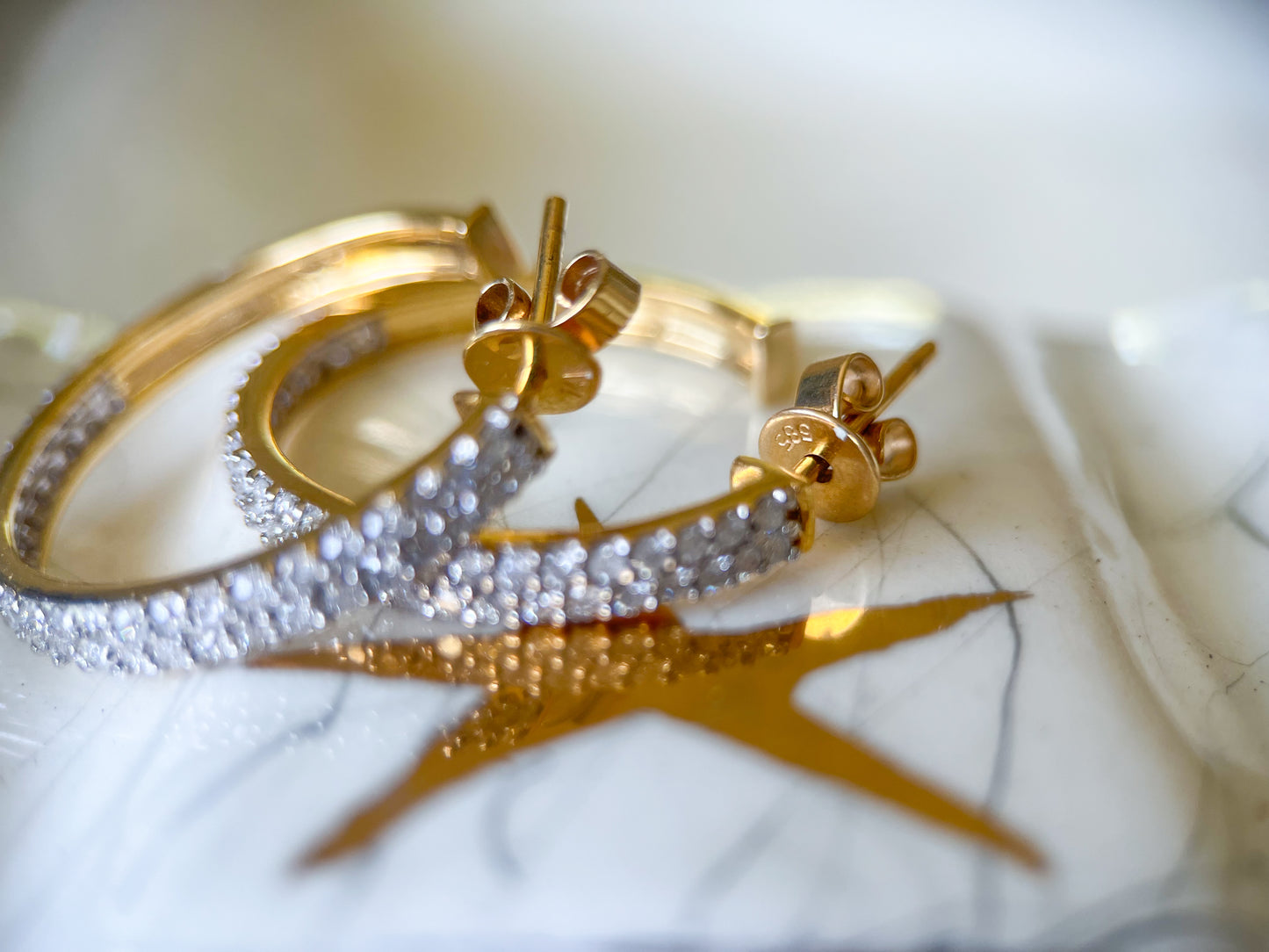 Natural Diamond 14k Yellow Gold Hoop Earrings