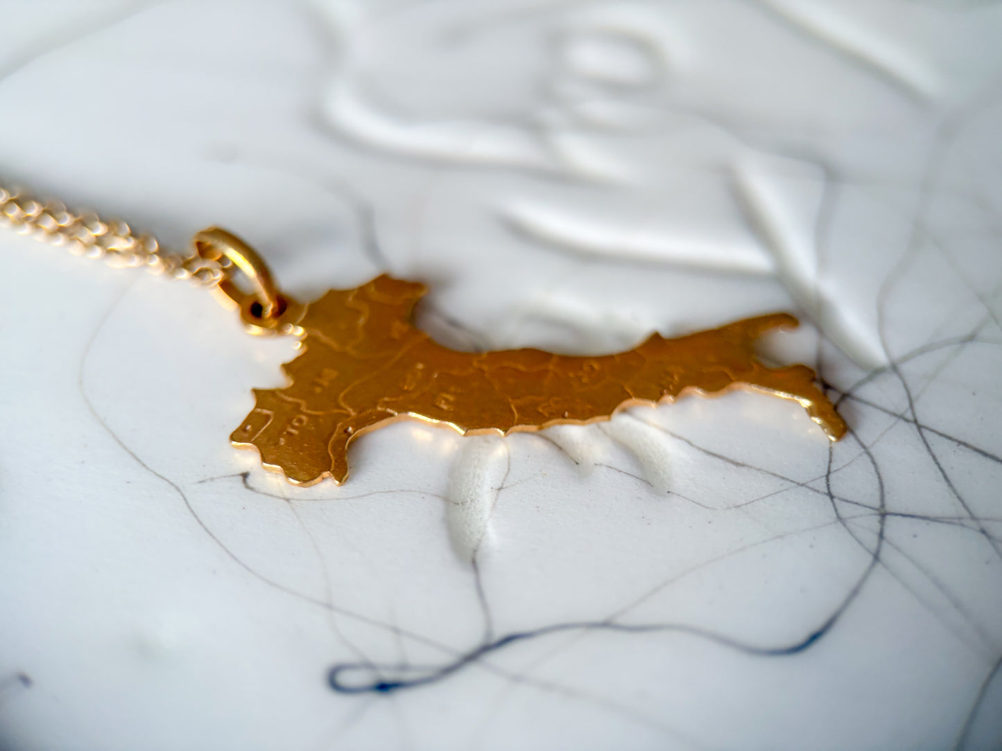 Vintage Italy 18k Yellow Gold Charm