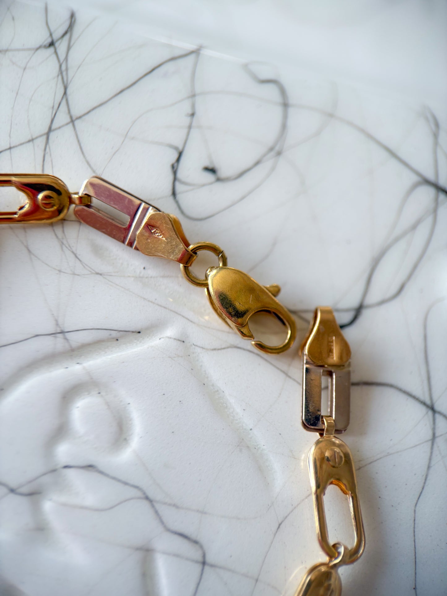 Vintage 18k Yellow and White Gold, Two Toned ID 7.5 Inch Bracelet