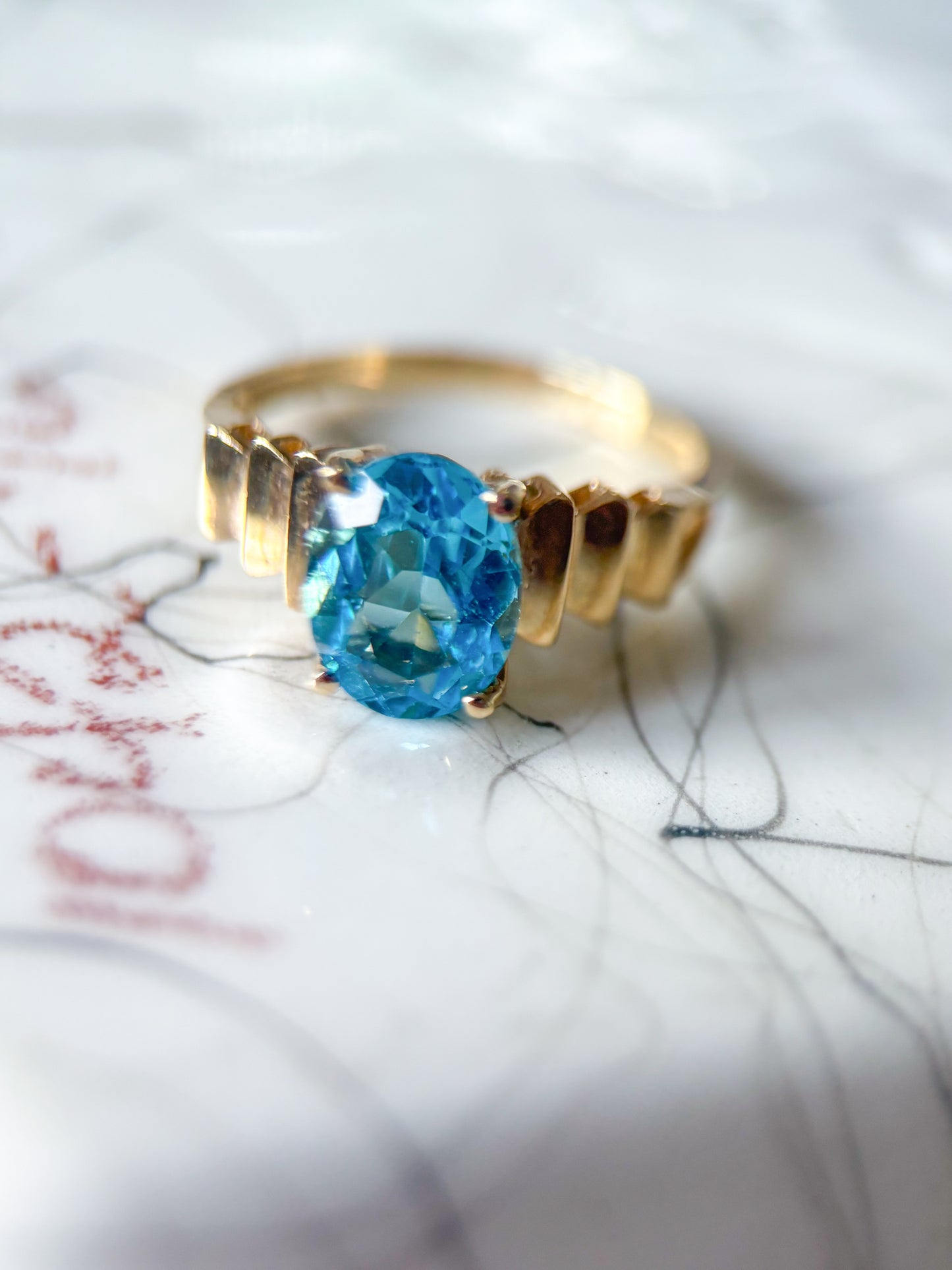 Vintage 10k Yellow Gold with Synthetic Blue Stone