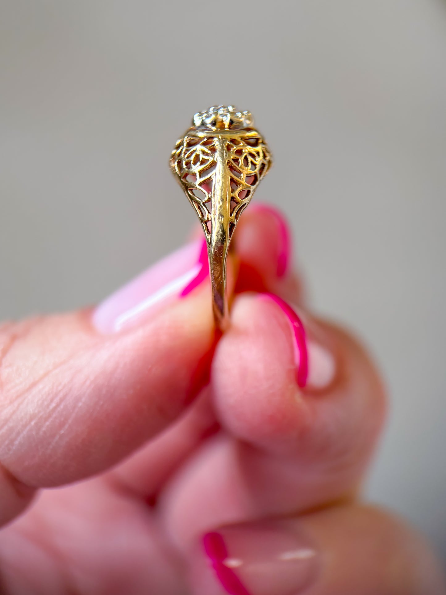 Vintage Natural Diamond 14k Yellow Gold Filigree Pinky Ring