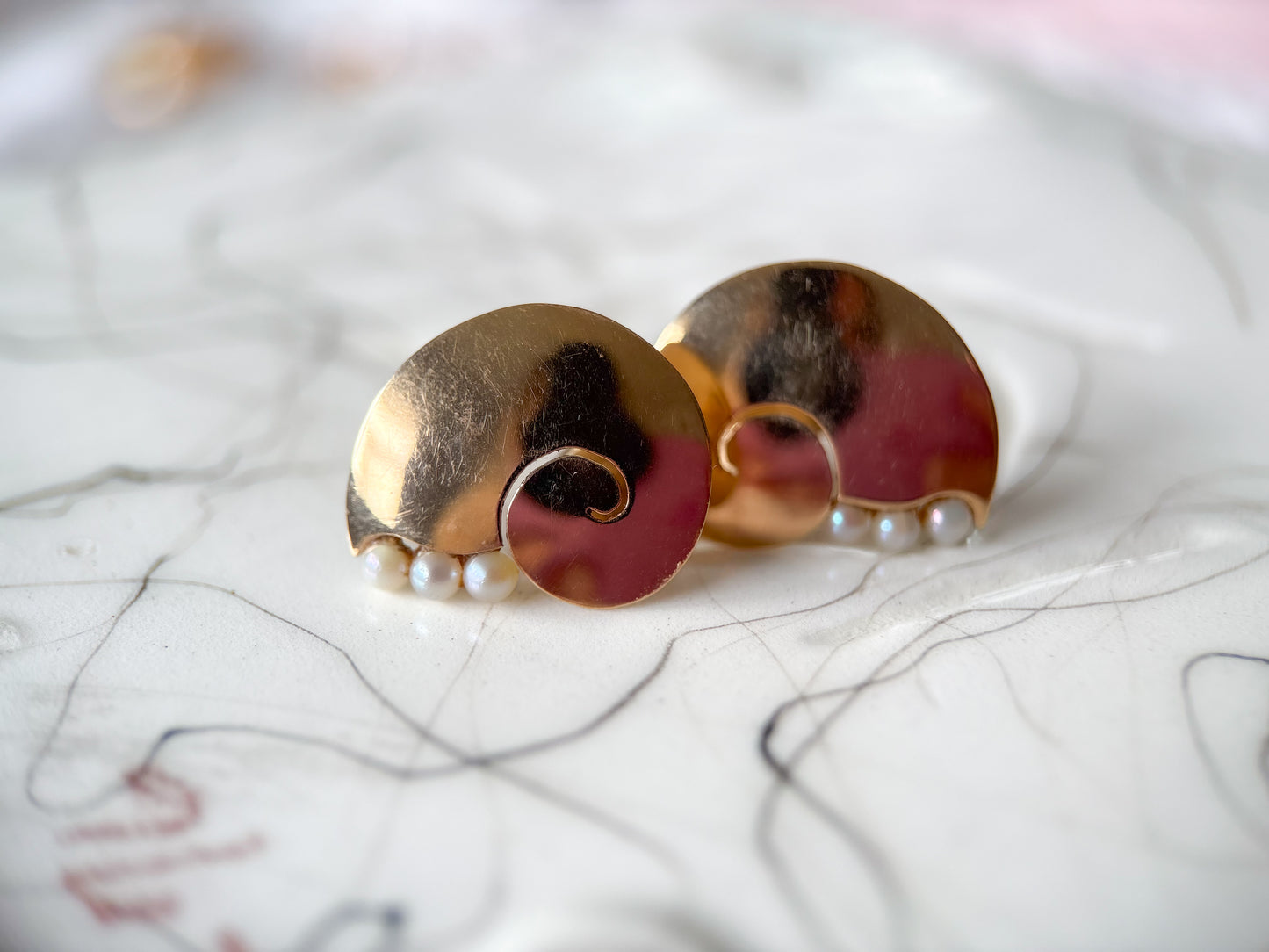 Vintage Pearl Wave Stud Earrings