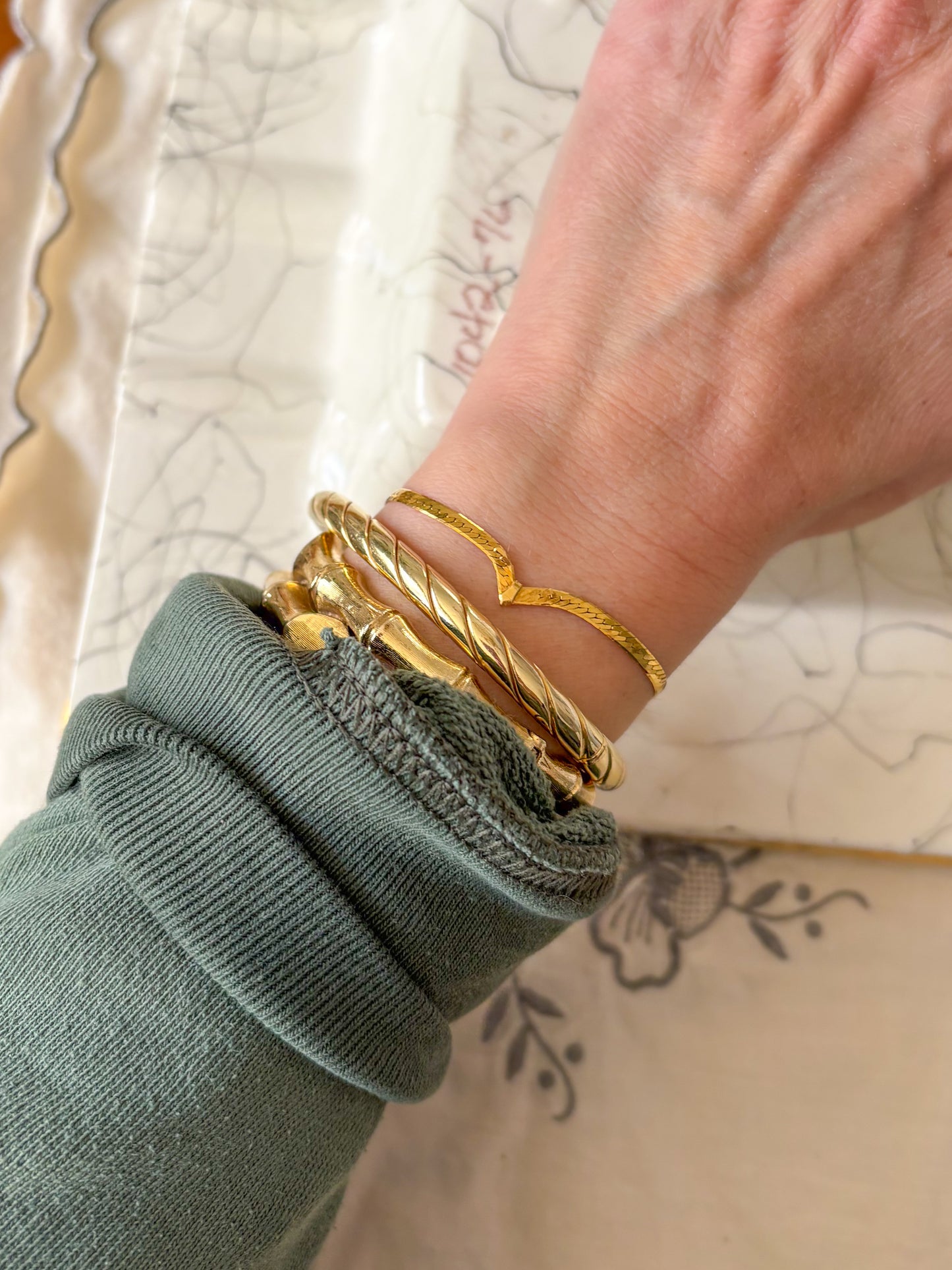 Vintage Herringbone 14k Yellow Gold 7.25 Inch Bracelet