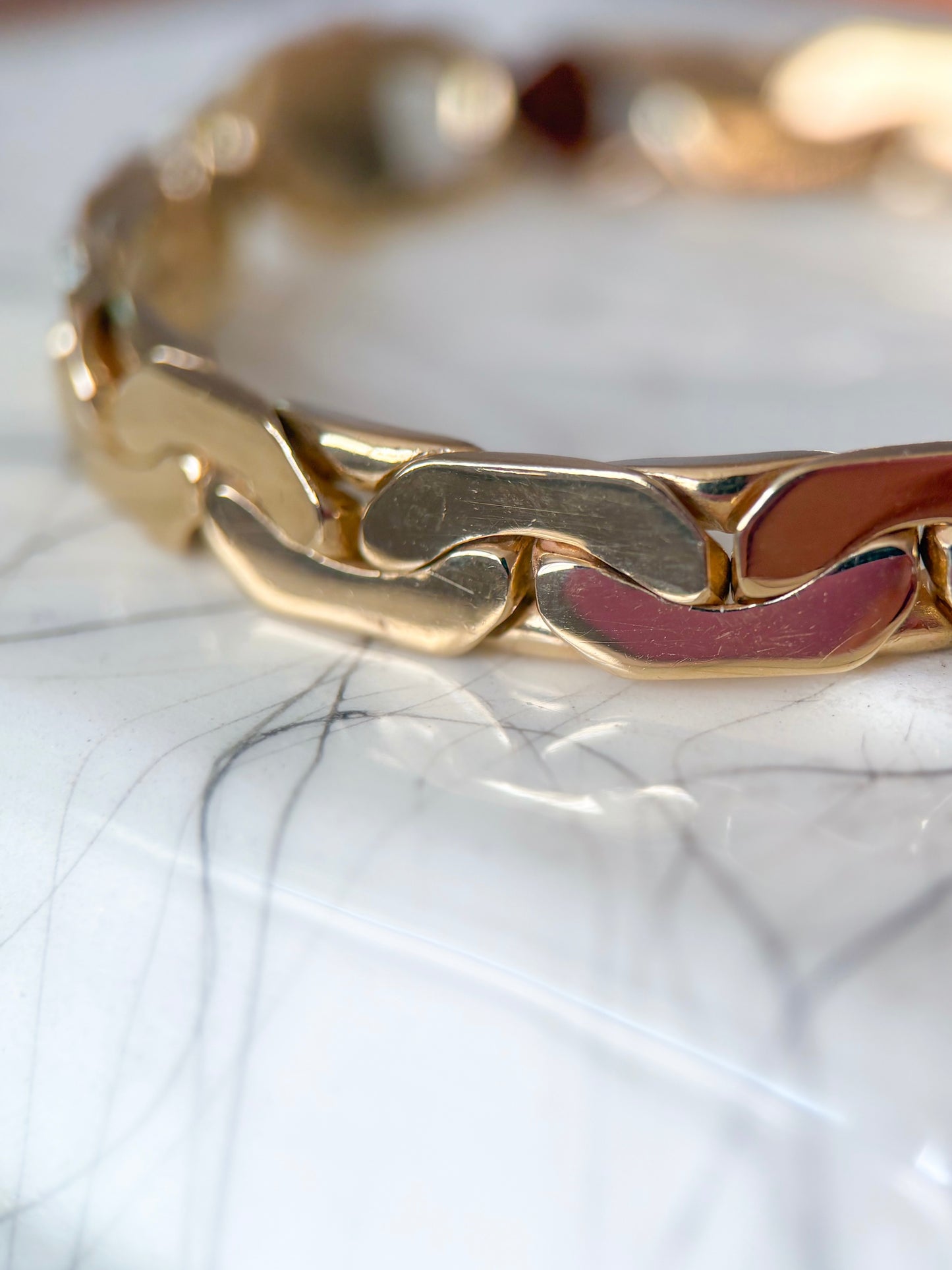 Vintage Solid C Link 14k Yellow Gold 7 Inch Bracelet, circa 1970s