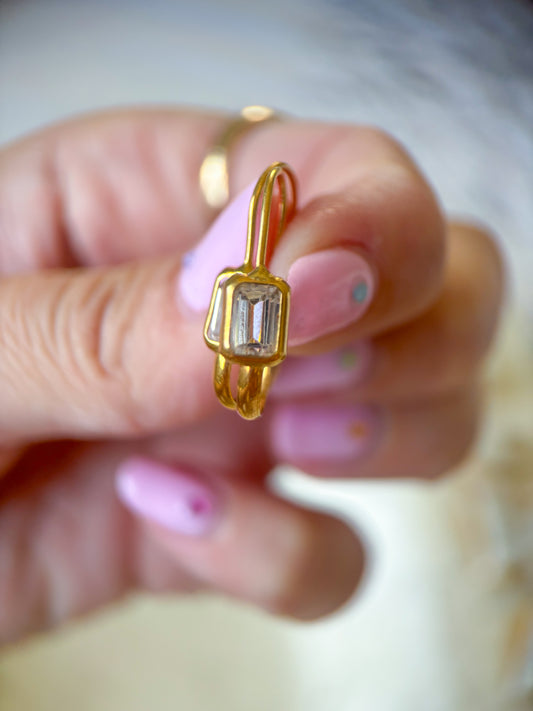 Vintage 18k Yellow Gold Earrings with CZ
