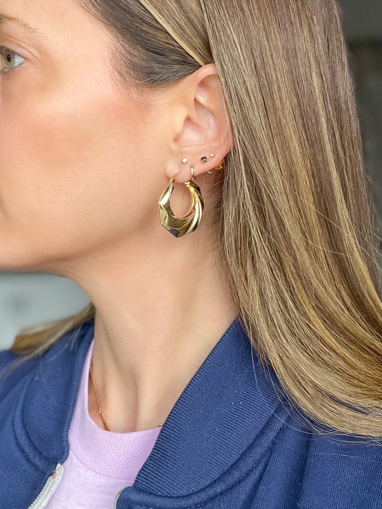 Vintage Large Twist 10k Yellow Gold Hoop Earrings