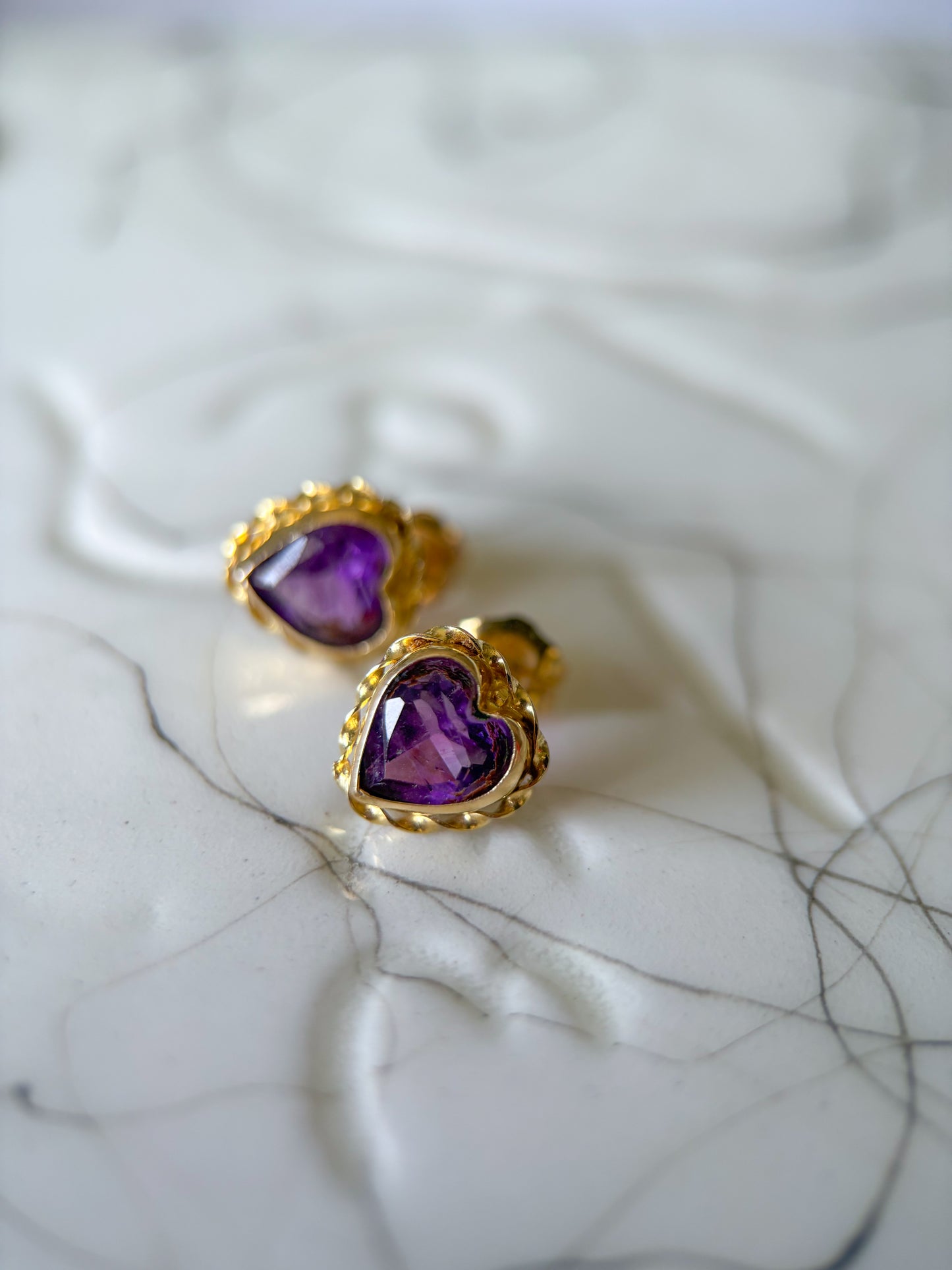 Vintage Natural Heart Amethyst 14k Yellow Gold Earrings