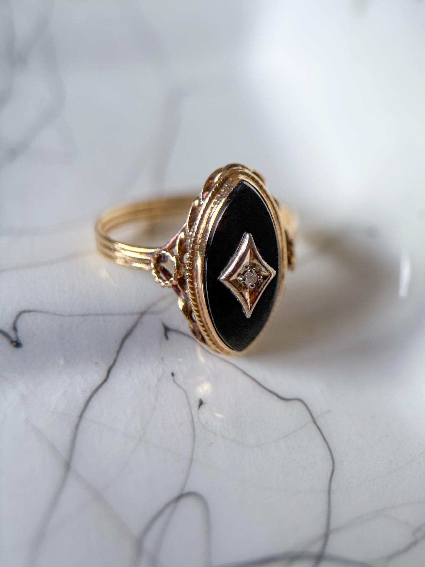 Vintage Onyx and Natural Diamond 14k Yellow Gold Ring