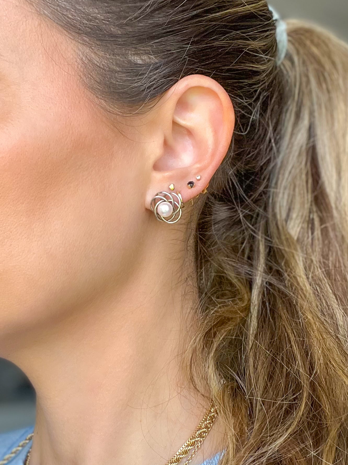 Vintage Pearl and Knot 14k White Gold Stud Earrings