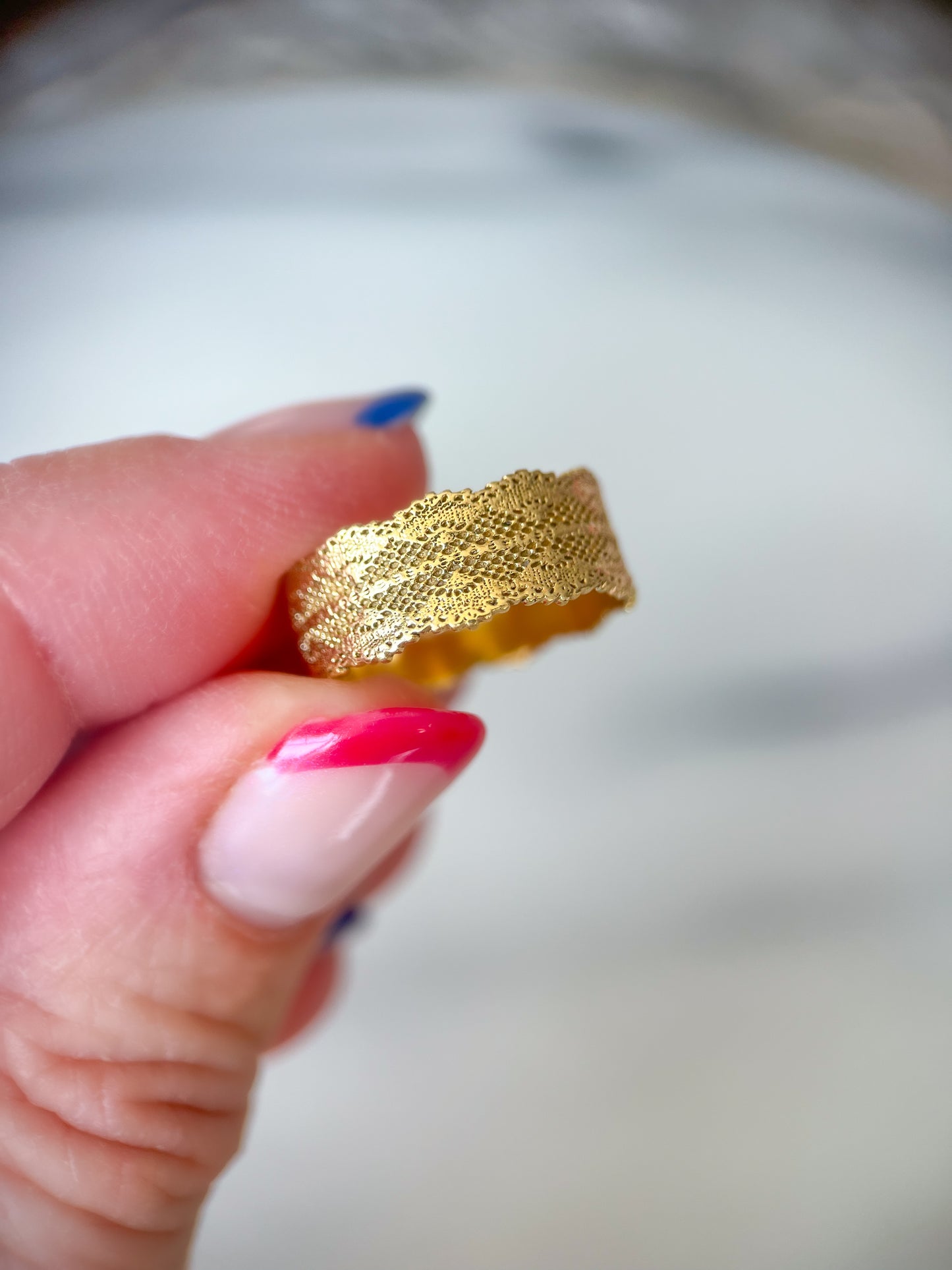 Vintage Lace 14k Yellow Gold Band Ring