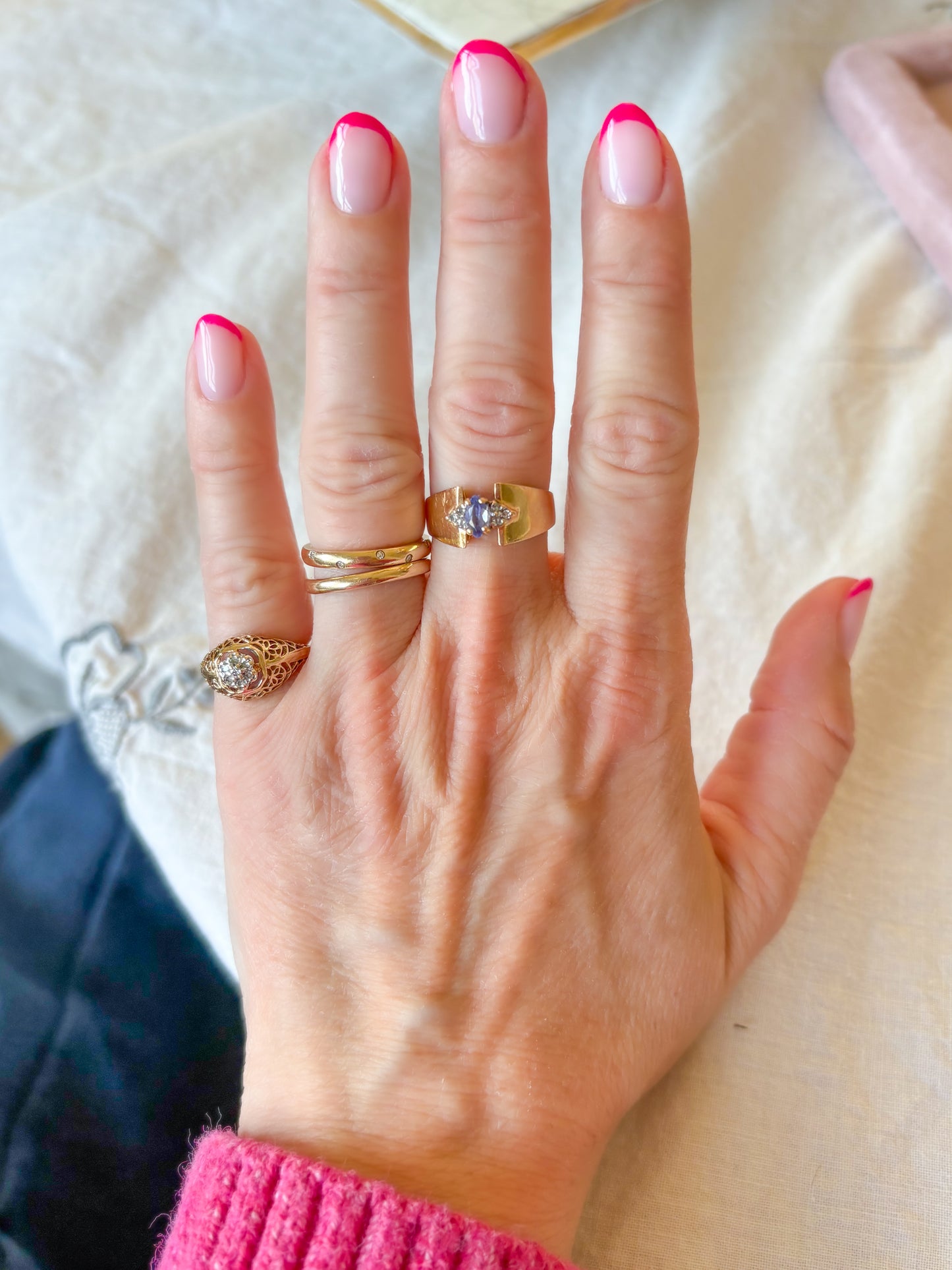 Vintage Natural Diamond and Blue Stone 14k Yellow Gold Ring