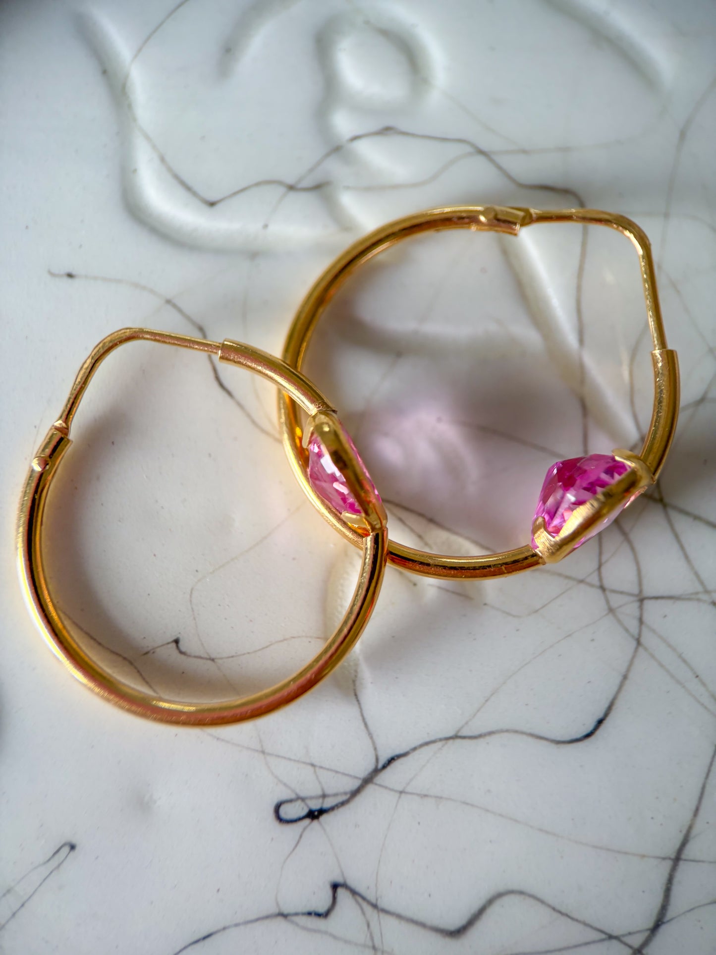 Vintage 18k Yellow Gold Thin Tube Hoops with Pink Heart Stones