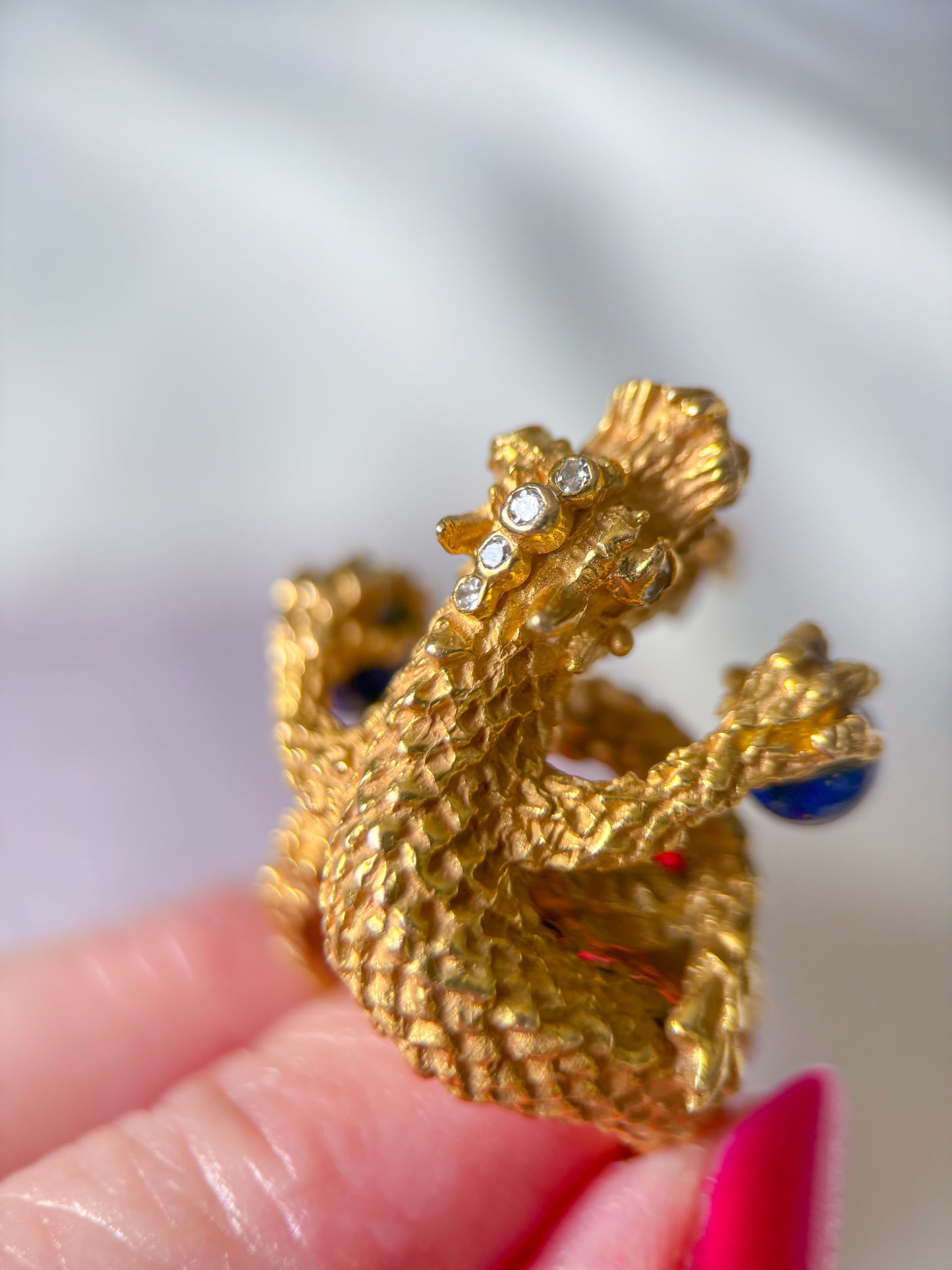 Vintage Mother of Dragons Ring with Natural Diamonds and Lapis Lazuli 18k Yellow Gold Statement Ring