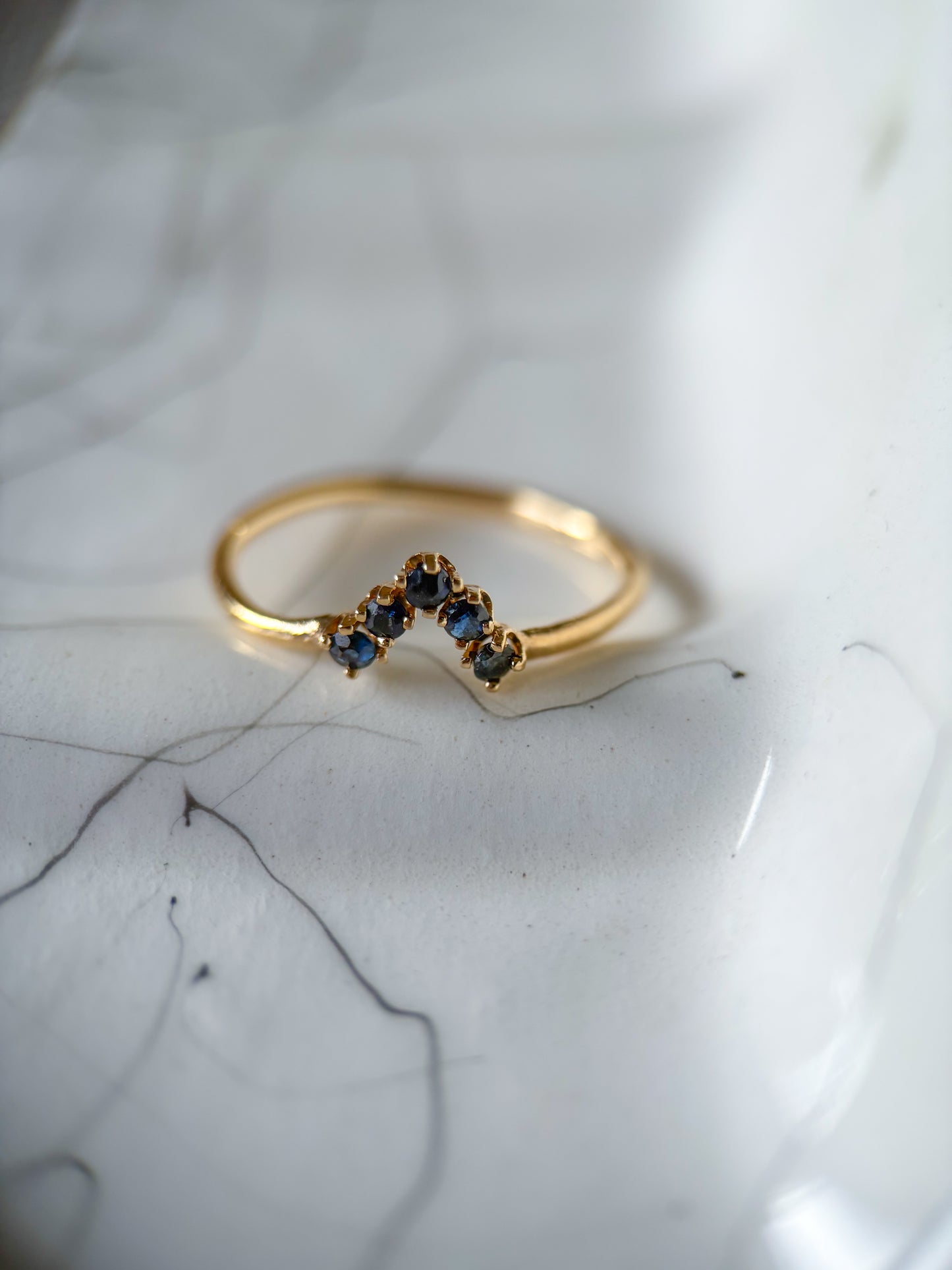 Vintage 14k Yellow Gold Natural Sapphire Ring