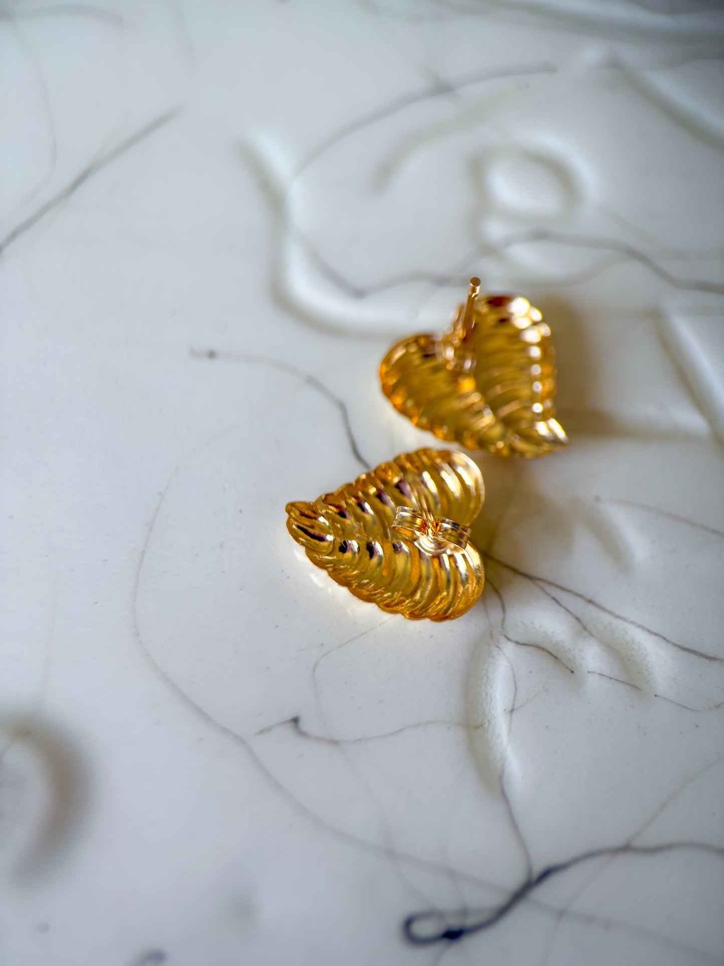 Vintage Heart Shaped 14k Yellow Gold Stud Earrings