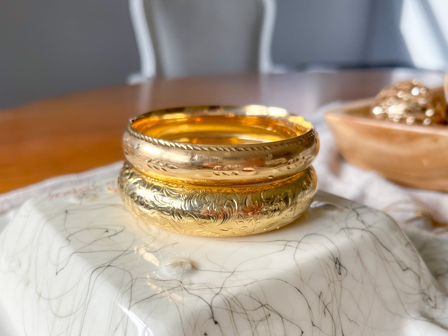 Vintage Super Chunky 14k Yellow Gold Hinged Bangle