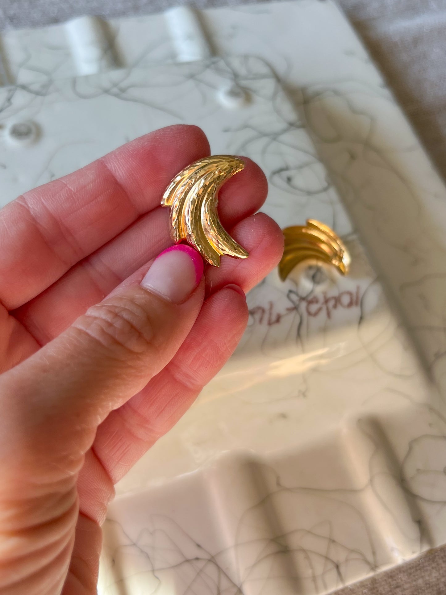 Vintage Thin Angel Wings 14k Yellow Gold Stud Earrings