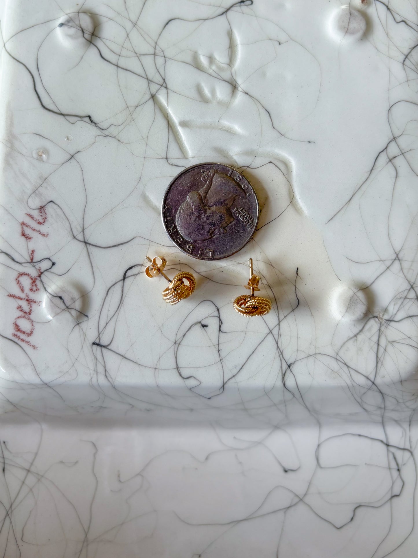 Vintage Small Knot 14k Yellow Gold Stud Earrings