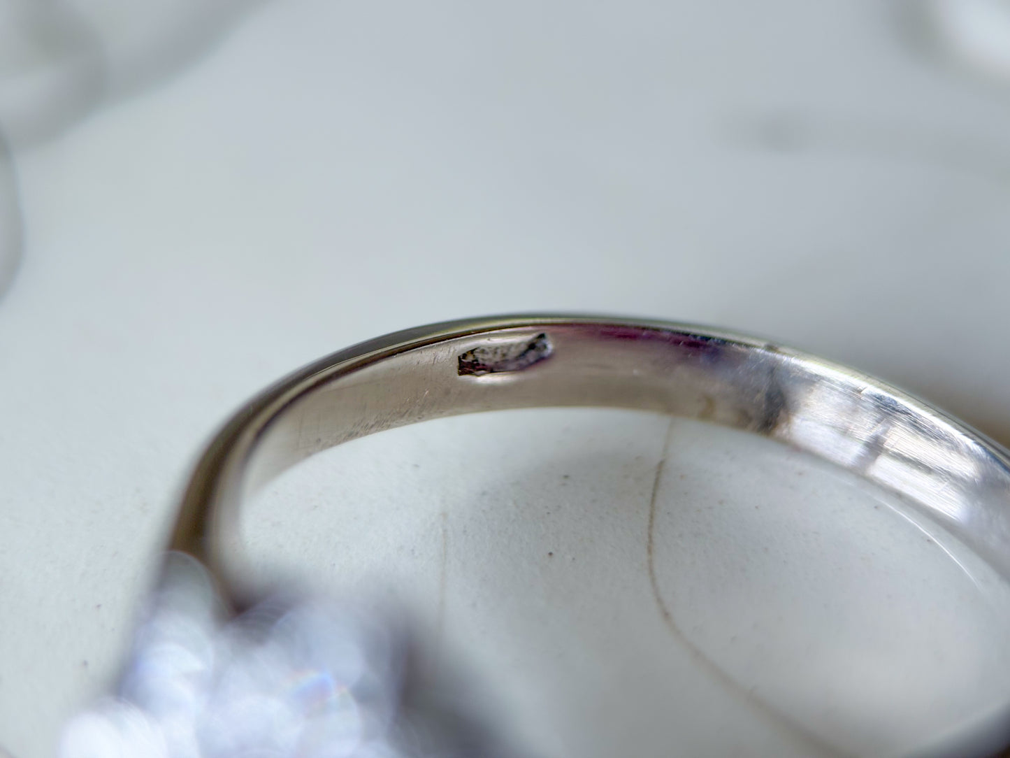 Vintage Flower Natural Diamond 18k White Gold Ring