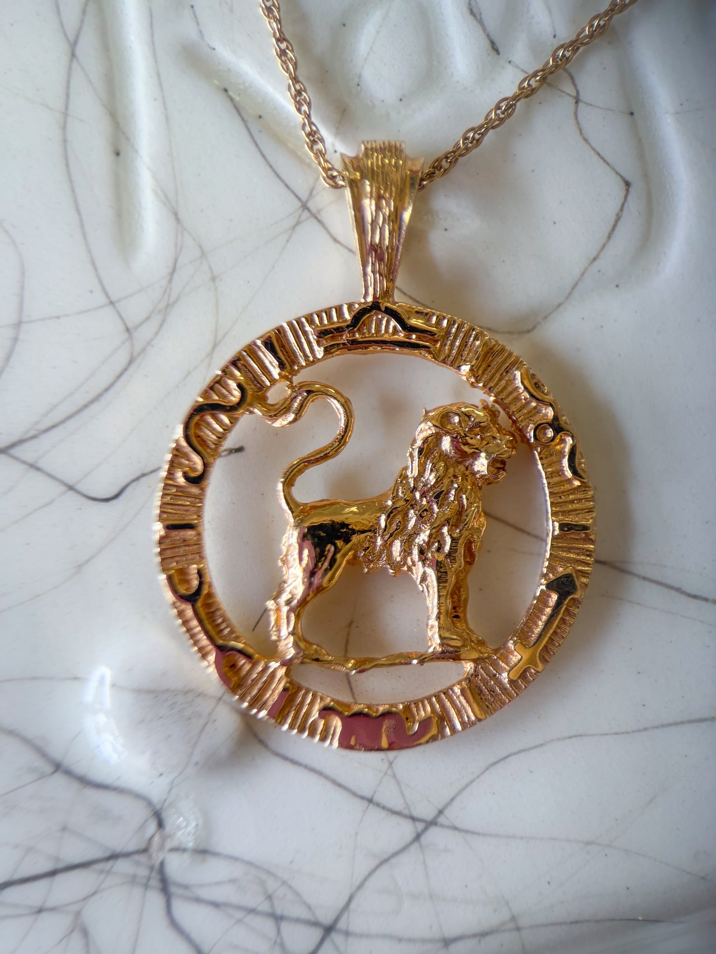 Vintage Leo Zodiac Sign 14k Yellow Gold Charm