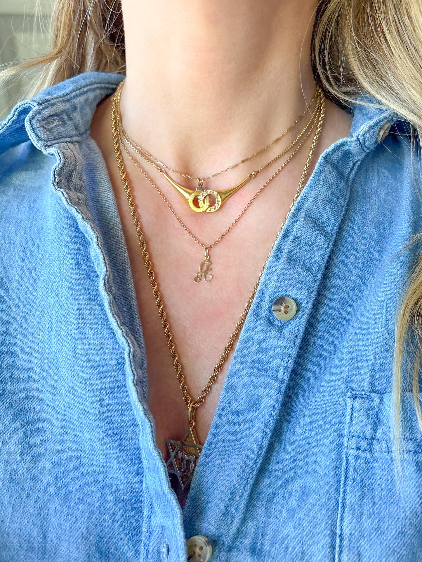 Vintage 'A' 14k Yellow Gold Letter Initial Charm
