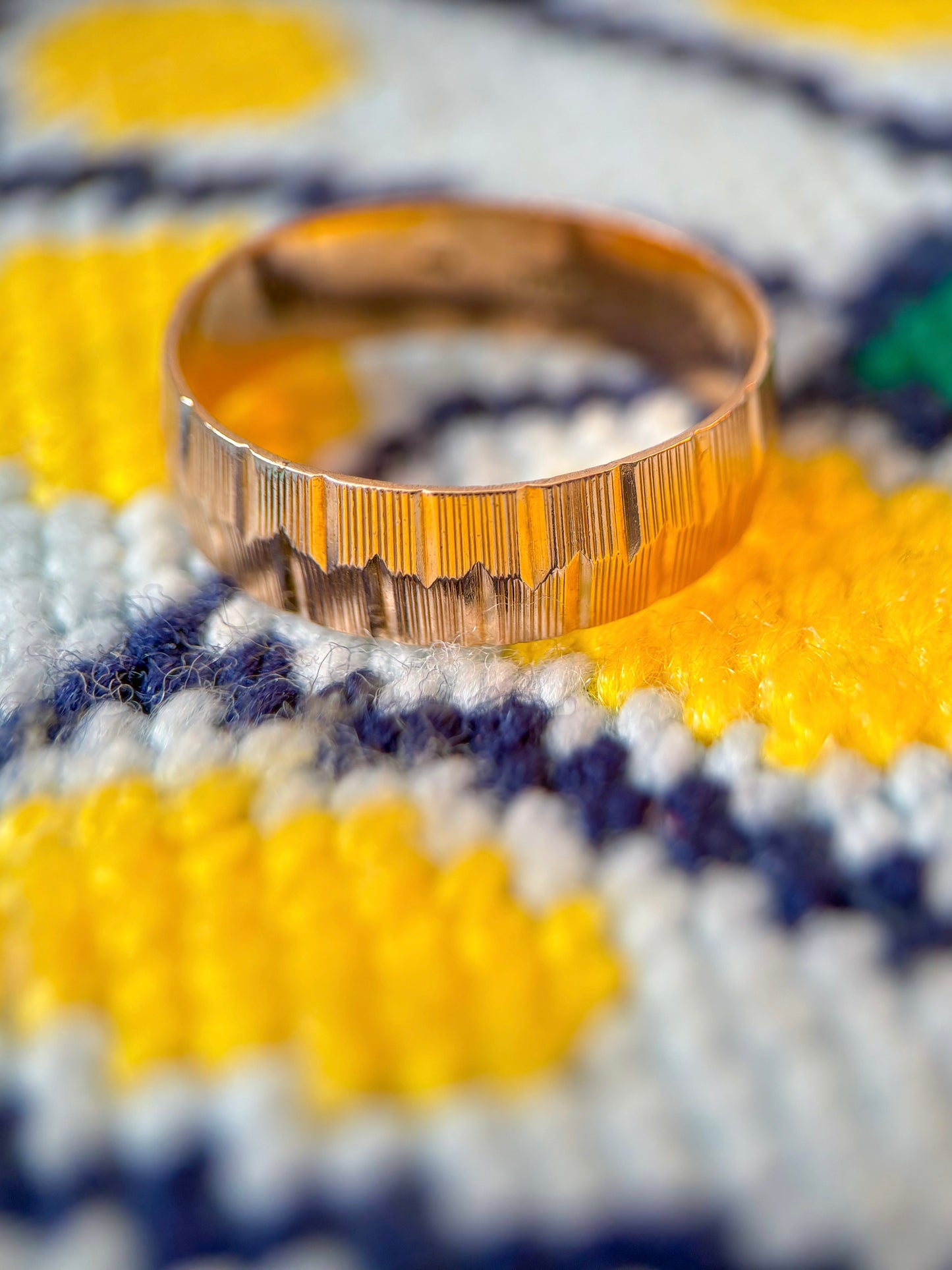 Vintage Men's Etched 14k Yellow Gold Band Ring