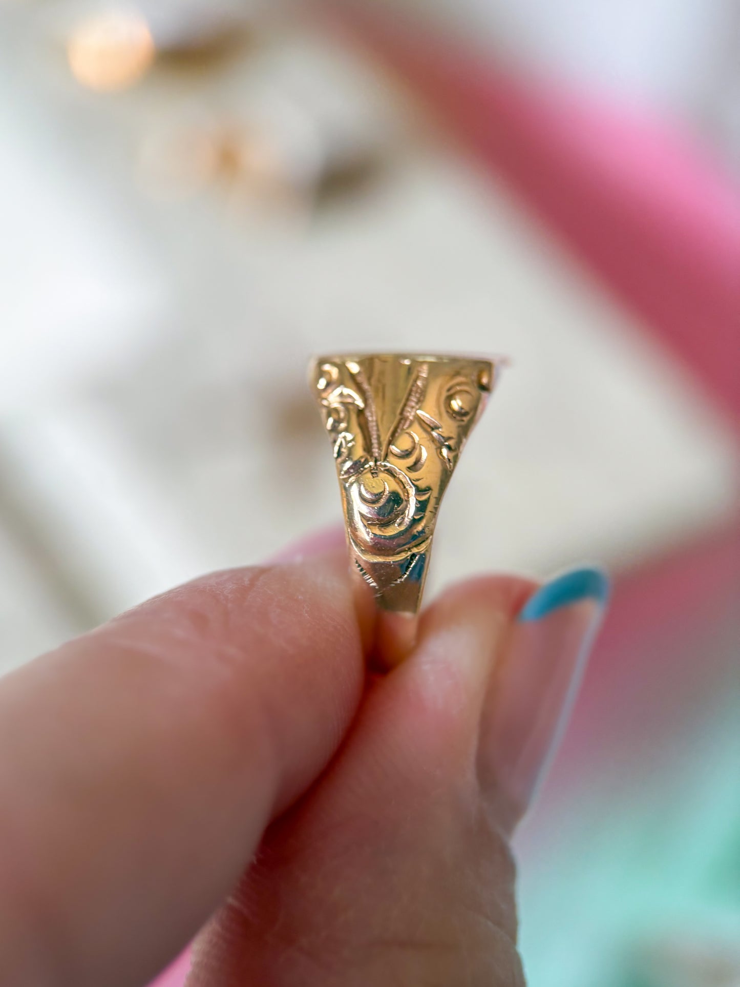 Vintage Signet 14k Yellow Gold Ring