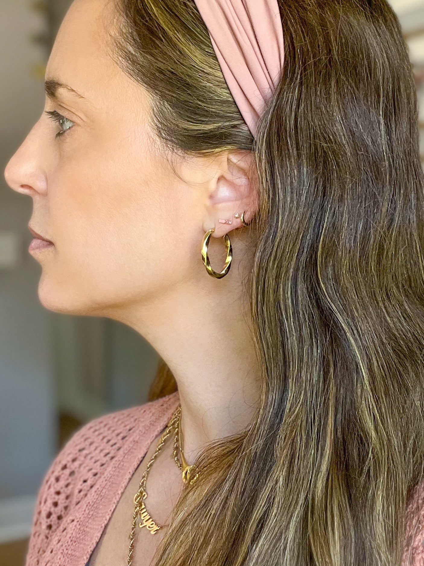 Vintage Oval Twisted 14k Yellow Gold Hoop Earrings