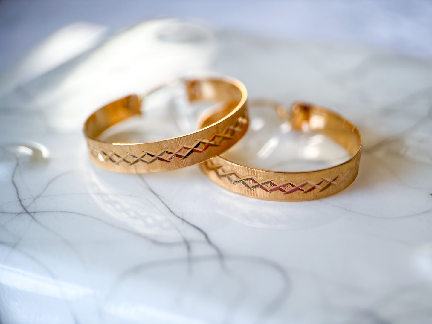Vintage 18k Yellow Gold Thick Etched Hoops