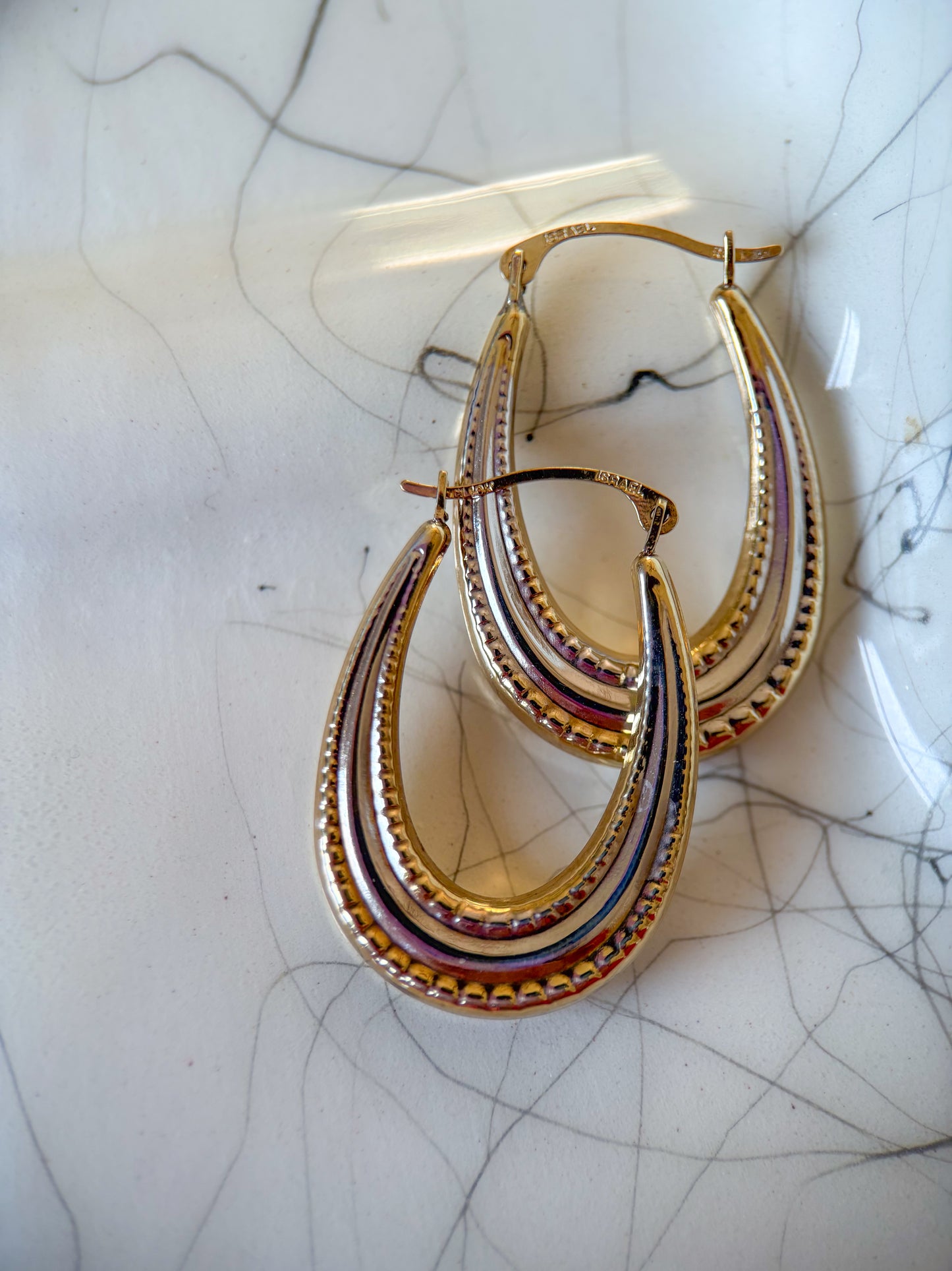 Vintage Oval 10k White and Yellow Gold Two Toned Hoop Earrings