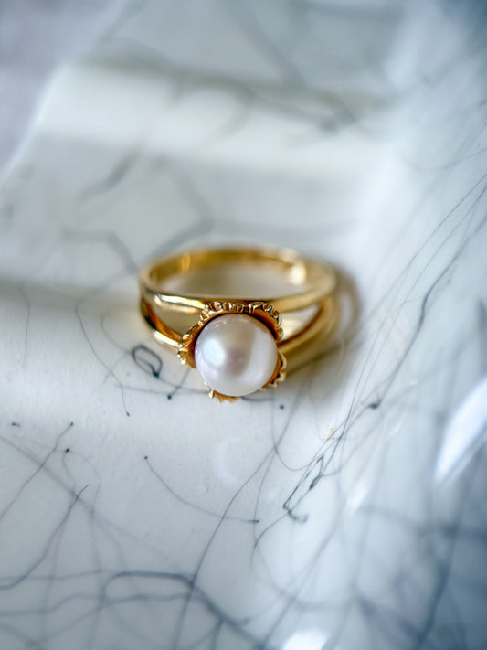 Vintage Natural Pearl 14k Yellow Gold Double Shank Ring