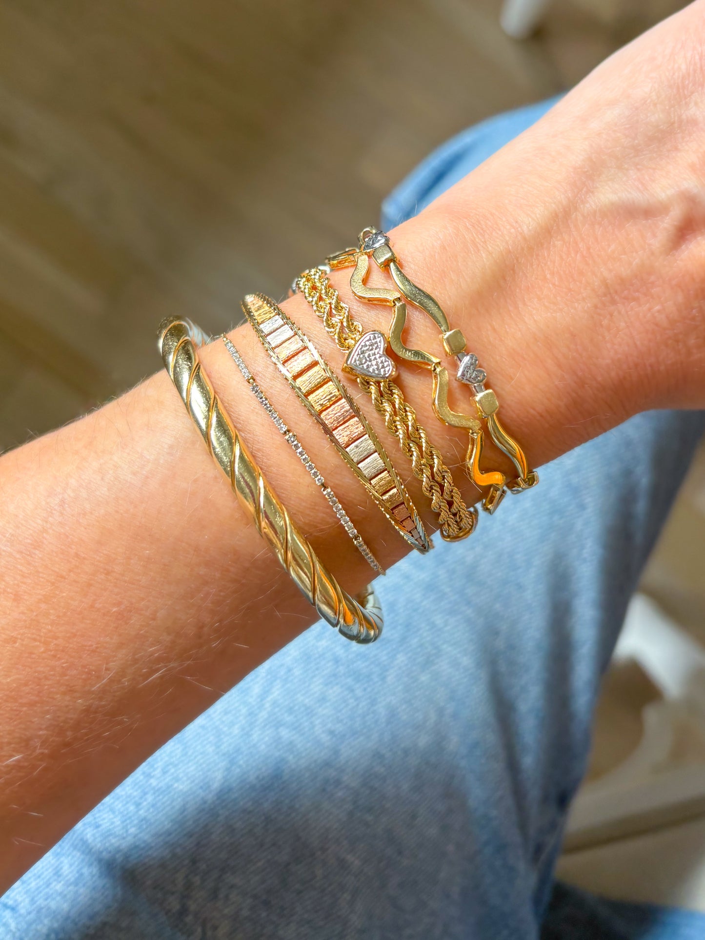 Vintage Wavy 14k Yellow Gold Shiny and Matte 7.5 Inch Bracelet